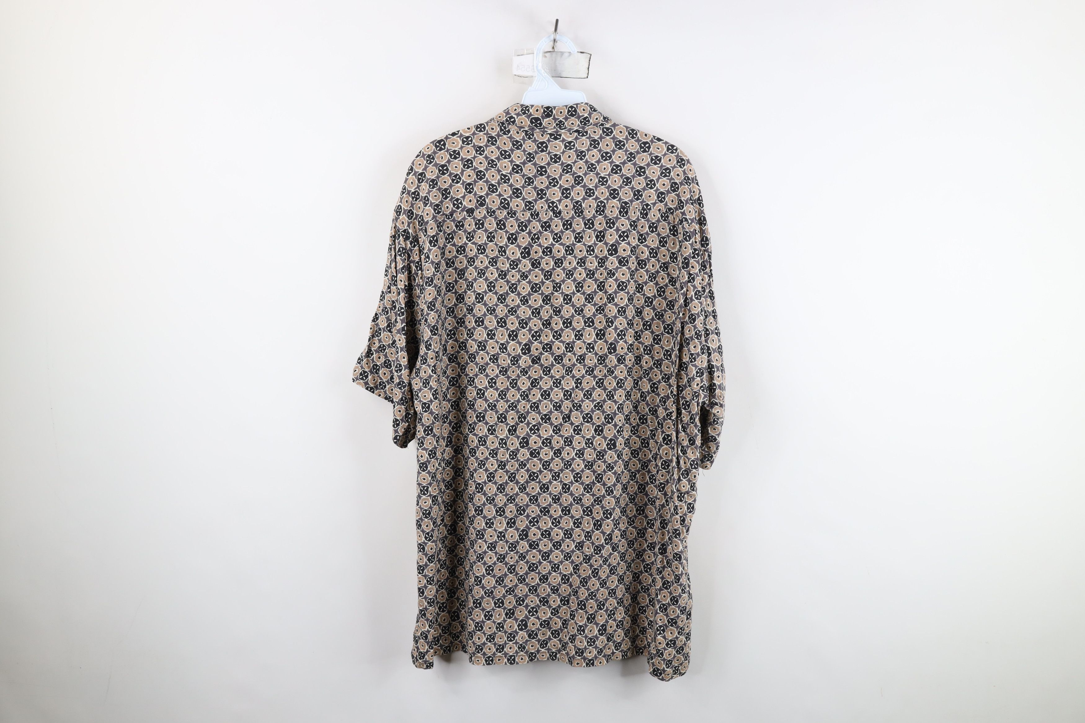 Pierre Cardin Vintage 90s Pierre Cardin Flower Rayon Collared Button Shirt Size US L / EU 52-54 / 3 - 9 Thumbnail
