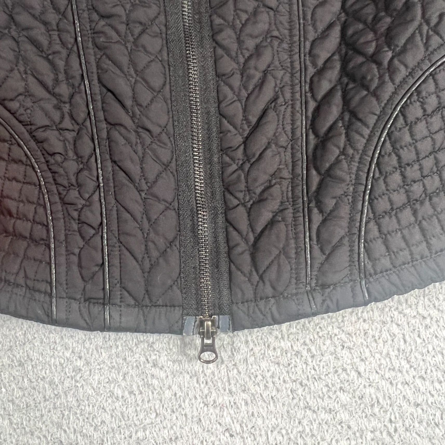 Harley Davidson Harley-Davidson Womens Jacket Small Black Quilted Motorcycle 90s Zip Size S / US 4 / IT 40 - 5 Thumbnail