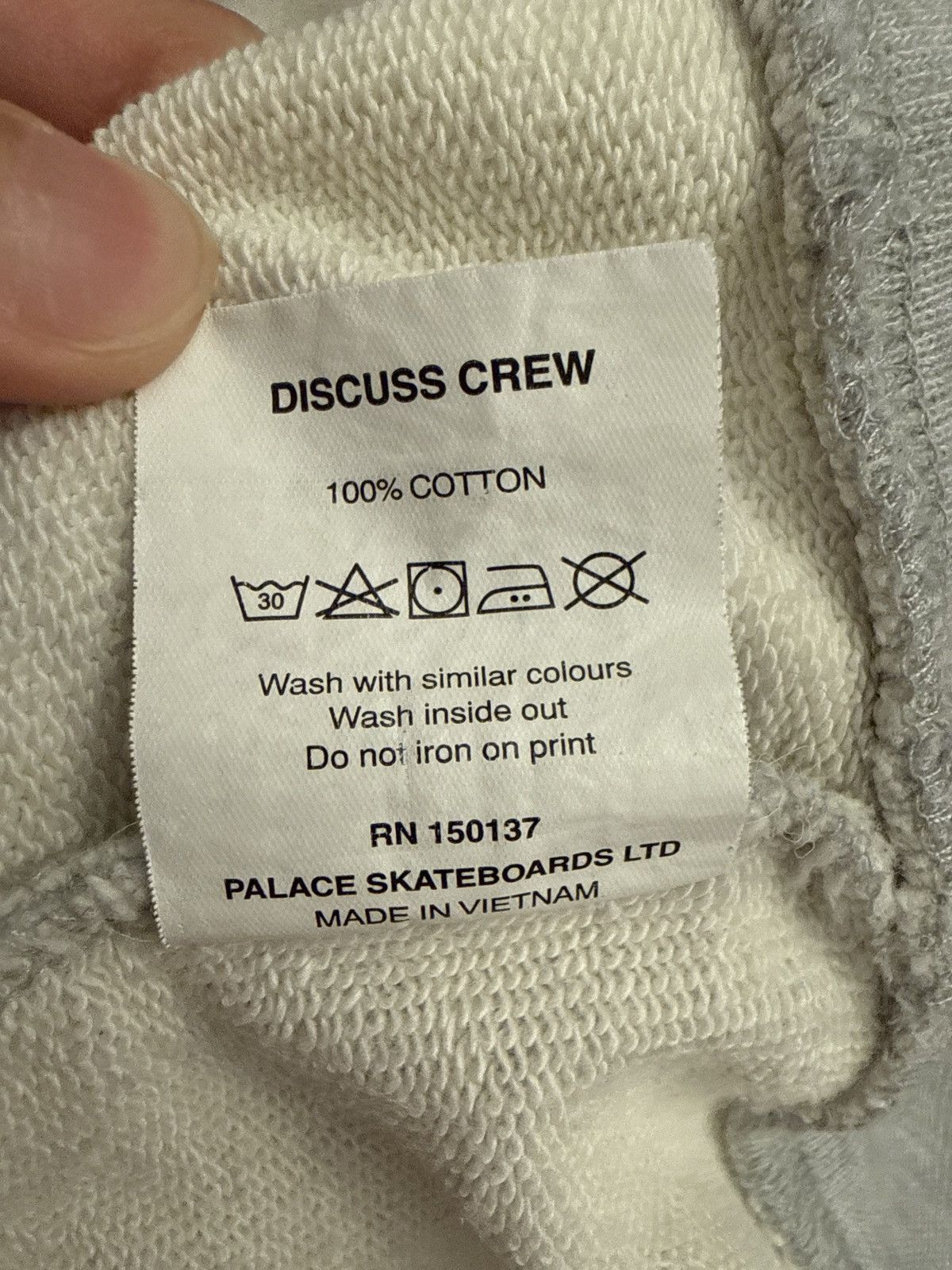 Palace FW19 Palace Discuss Crew Size US L / EU 52-54 / 3 - 4 Thumbnail