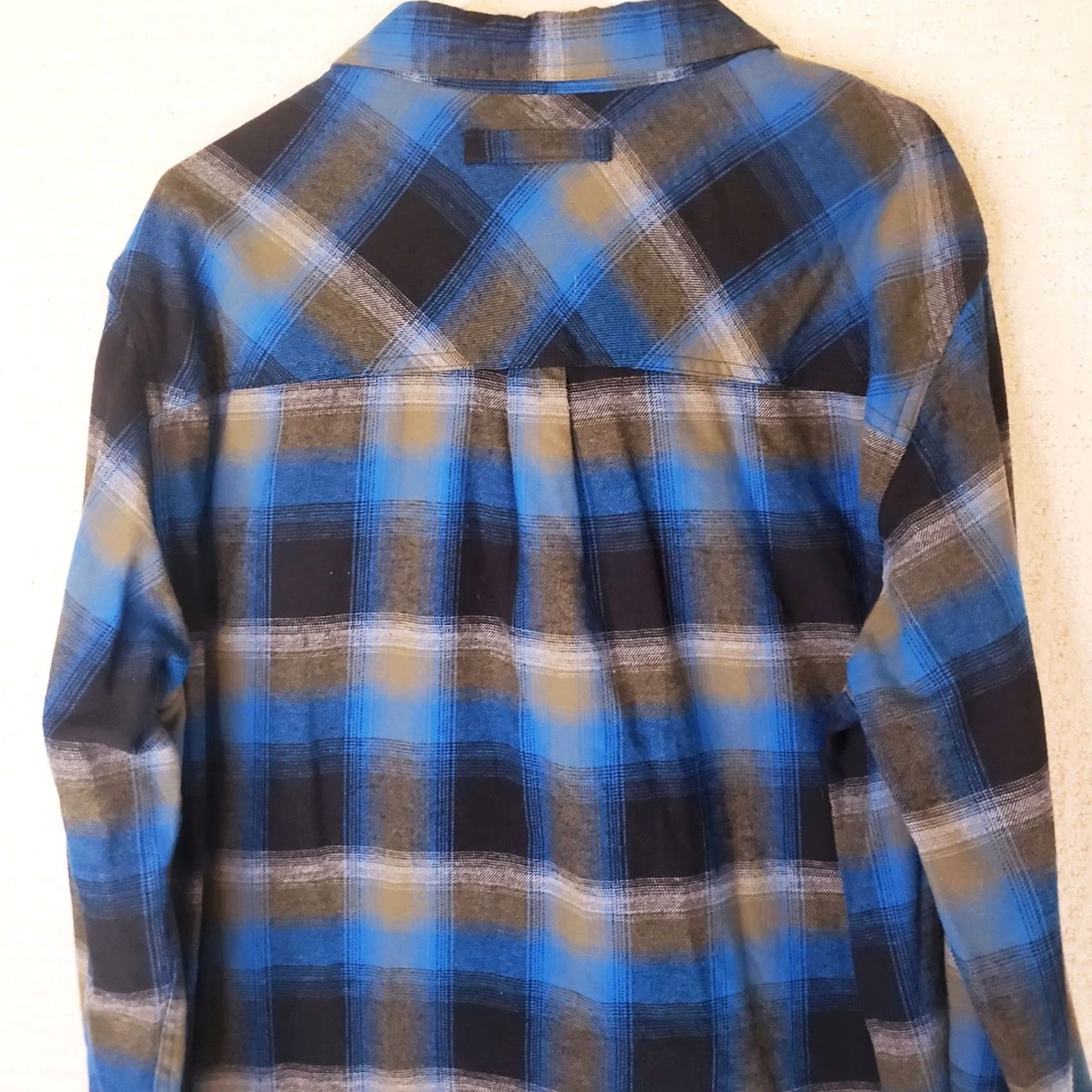 Vintage VINTAGE Legendary Whitetails Buck Camp Flannel Shirt XL Plaid Blue Cotton Long Sleeve Button-Up Pockets Mens Size US XL / EU 56 / 4 - 7 Thumbnail
