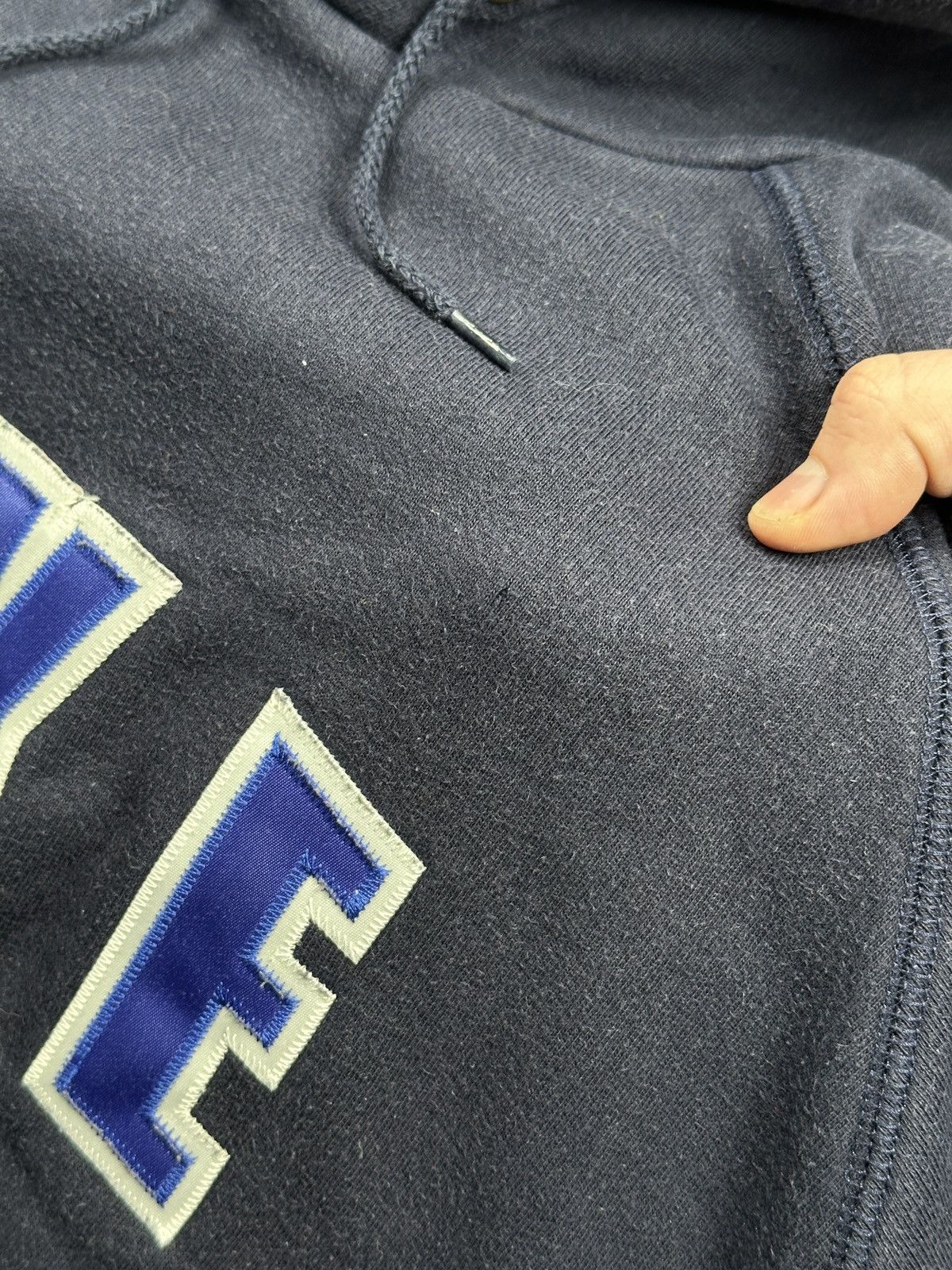 Nike Nike VTG Navy Hoodie Big Spellout Logo Pullover Sweatshirt Size US L / EU 52-54 / 3 - 8 Thumbnail