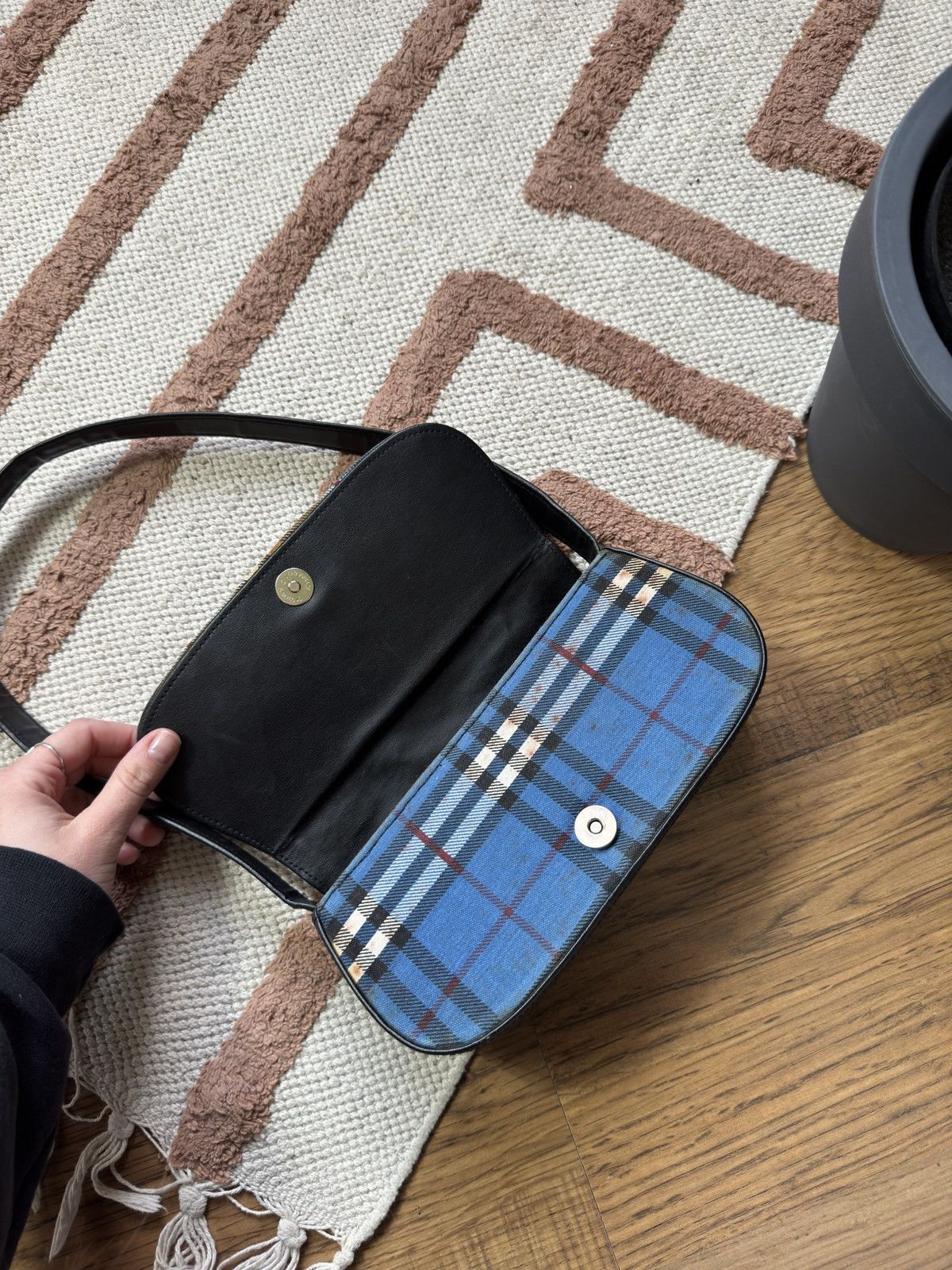 Burberry × Vintage VINTAGE BURBERRY NOVA CHECK 2000s MINI BAGUETTE BAG Size ONE SIZE - 11 Thumbnail