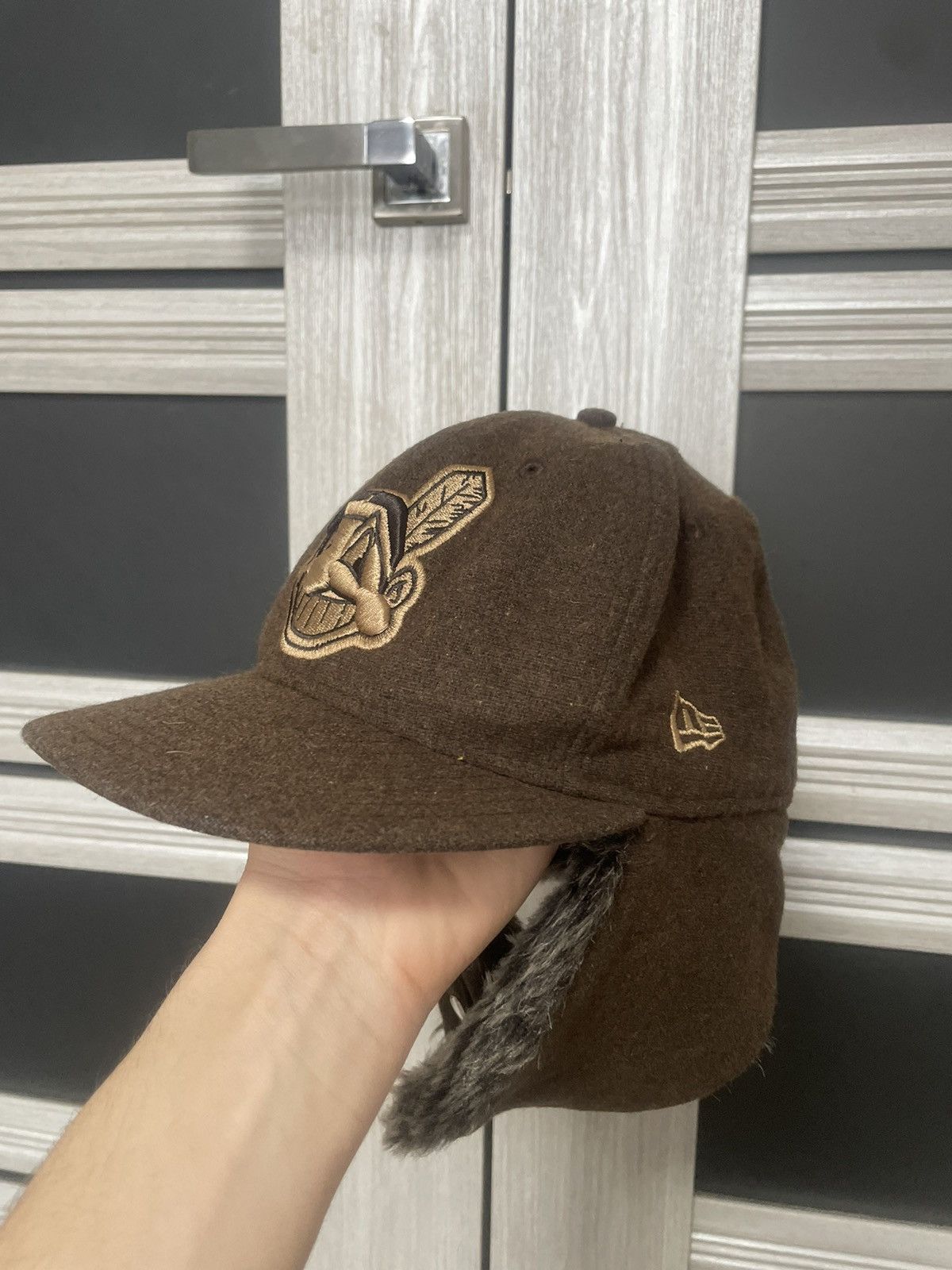 MLB × New Era New Era MLB Cleveland Indians Wool Trapper Hat Brown Fitted Size ONE SIZE - 1 Thumbnail