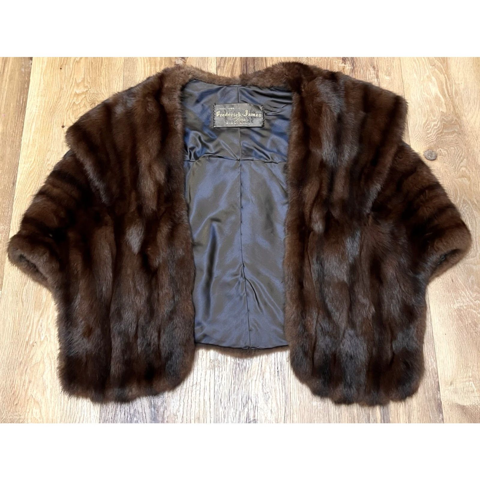 Vintage VINTAGE Frederick James Furs Brown Mink Stole Cape Shawl Women Mink Stole Eveningwear Size ONE SIZE - 4 Thumbnail