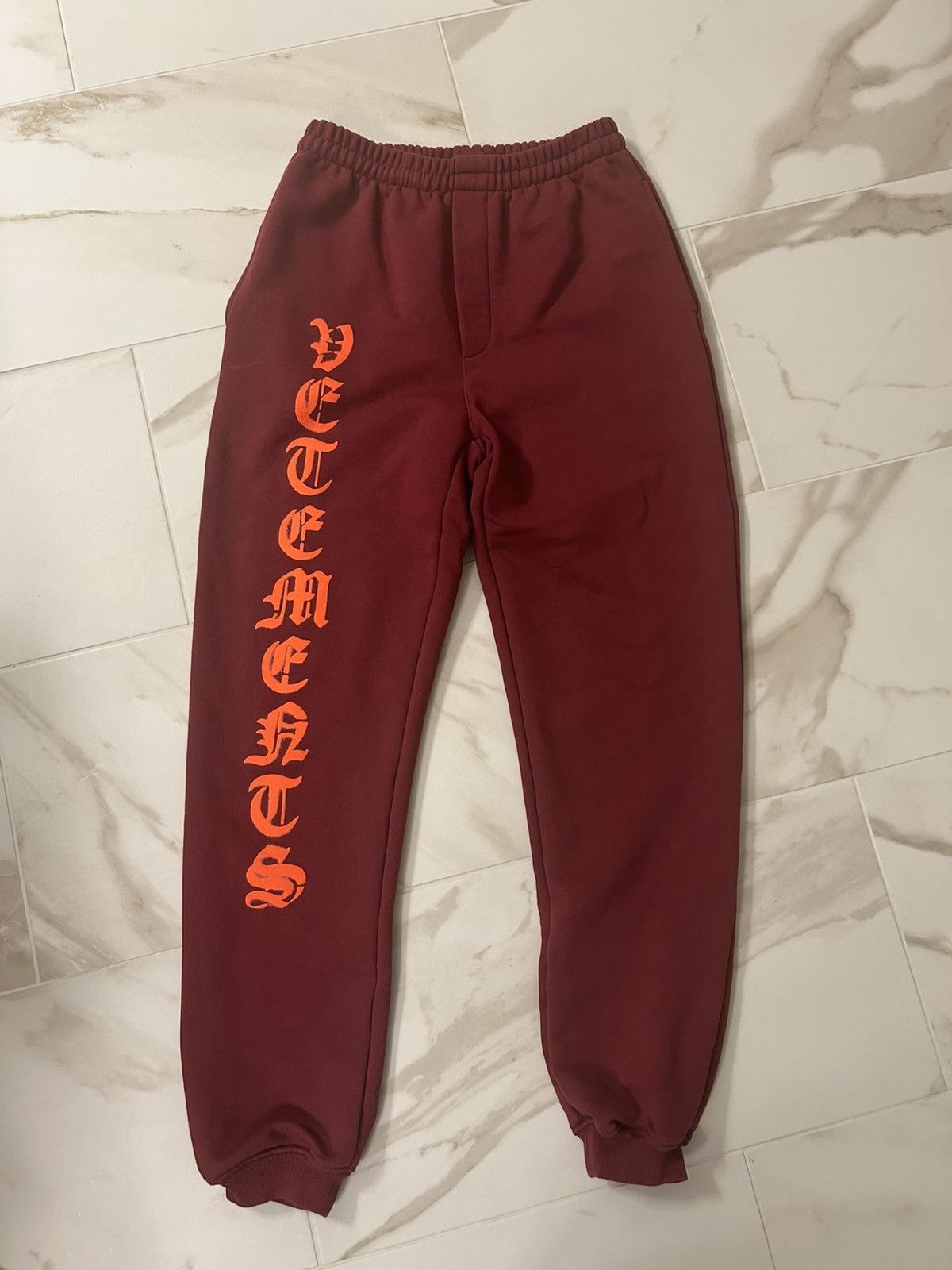 Vetements Vetements anarchy logo sweatpants joggers size xs Size US 33 - 1 Thumbnail