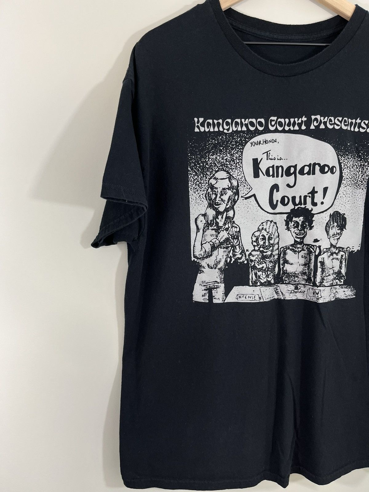 Vintage Vintage Kangaroo Court Weird Unique Tee Size US L / EU 52-54 / 3 - 5 Thumbnail