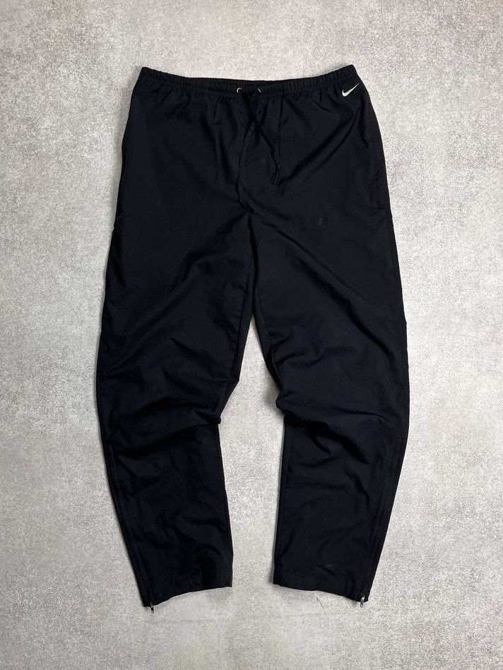 Nike × Vintage Vinatage Nike Swoosh Baggy Nylon Trackpants Y2K S Size US 31 - 1 Thumbnail