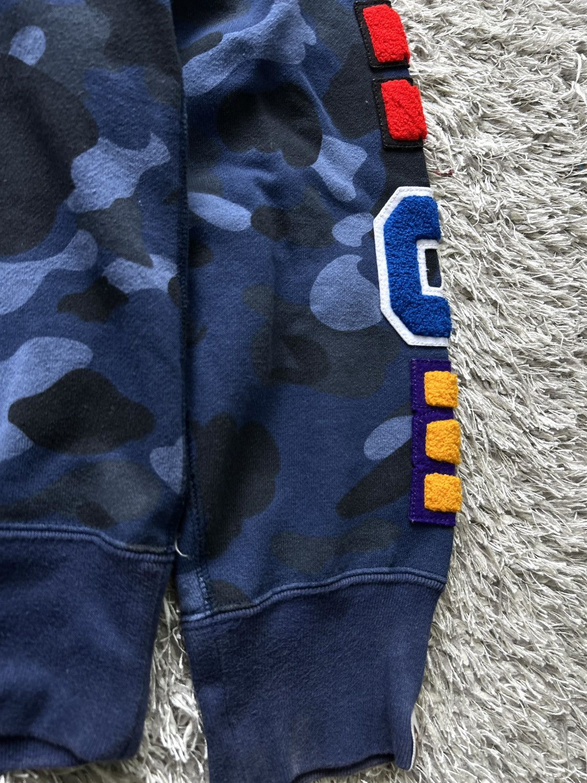 Bape 💥RARE💥 BAPE SHARK BLUE CAMO SWEATSHIRT Size US L / EU 52-54 / 3 - 10 Thumbnail