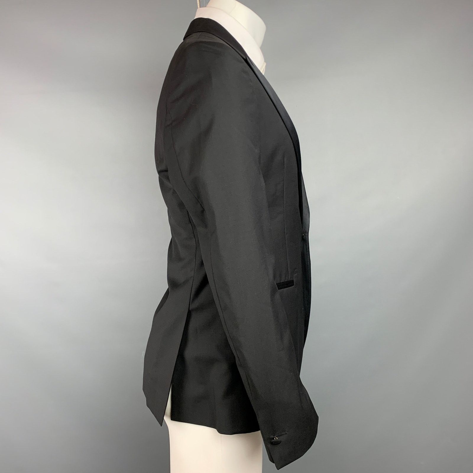 John Varvatos Size 38 Black Wool Mohair Peak Lapel Sport Coat Size 38R - 2 Thumbnail
