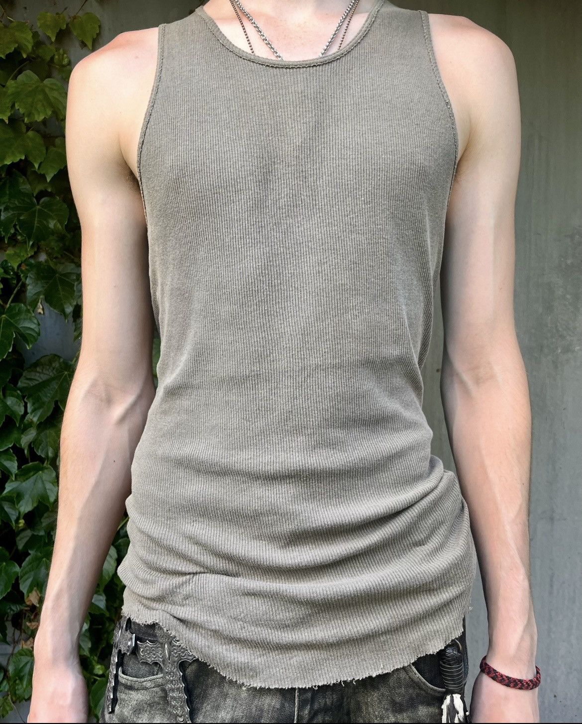 G.O.A distressed tank