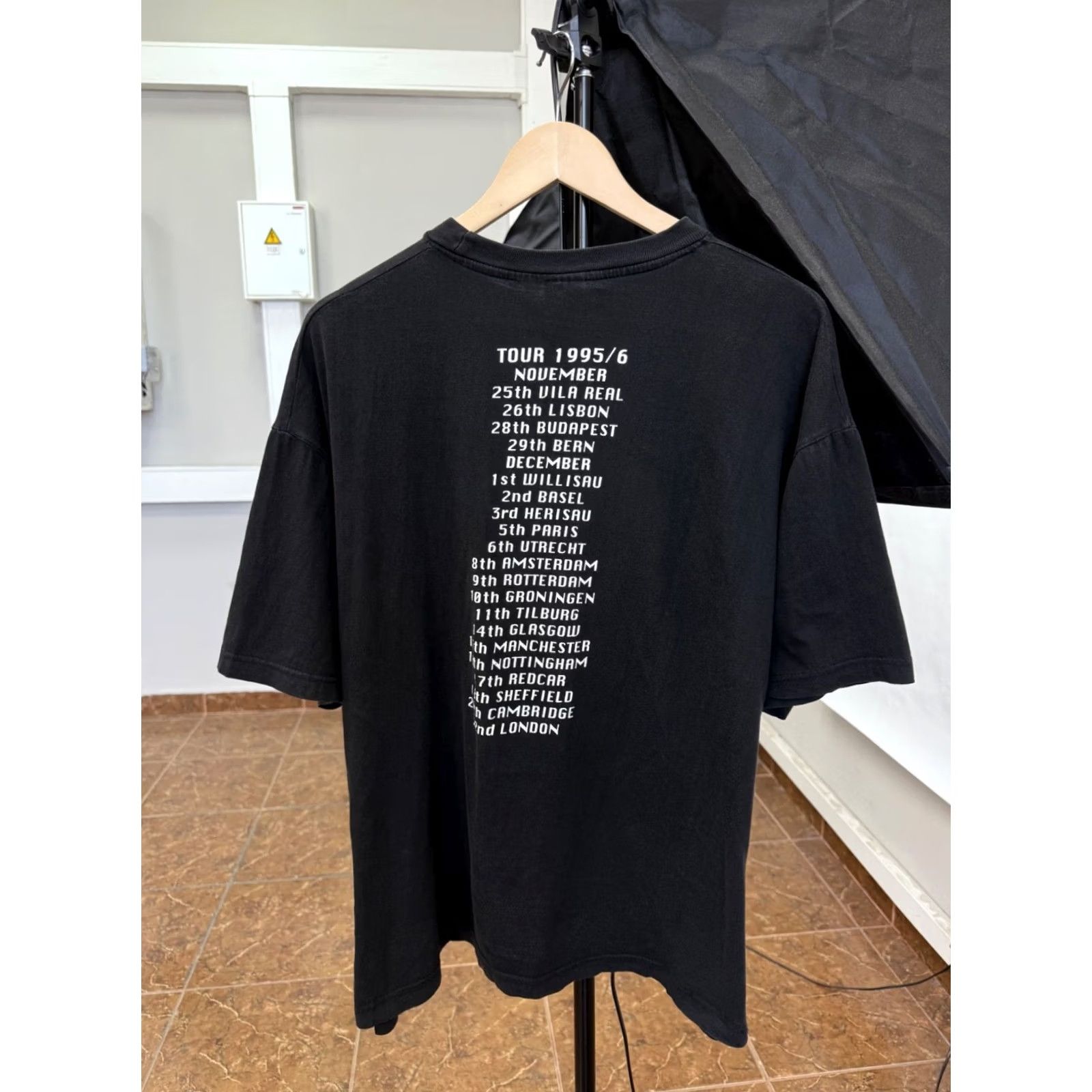 Etro VINTAGE Pogues Pogue Mahone Tour T-Shirt XL Black Retro Mens Shirt Size US XL / EU 56 / 4 - 2 Thumbnail