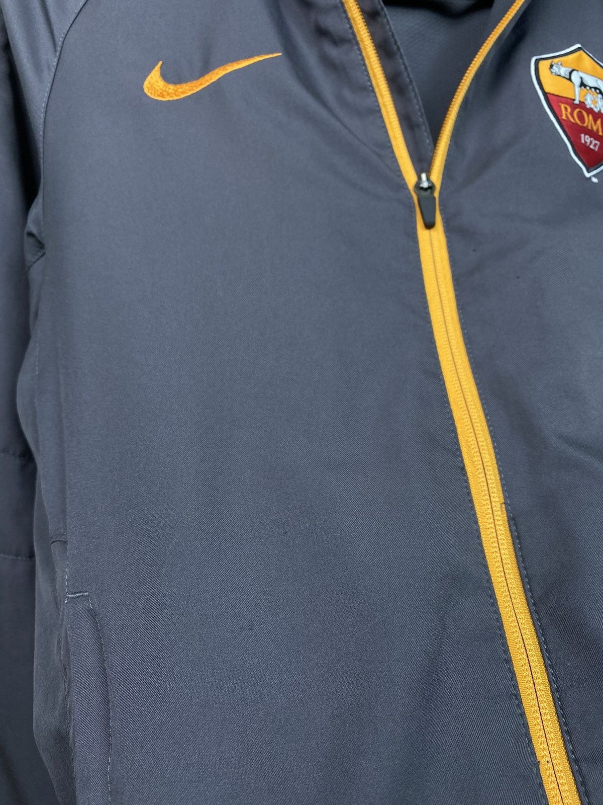 Vintage AC Roma Nike Track Zip Light Jacket Training Men’s S Grey Size US S / EU 44-46 / 1 - 7 Thumbnail