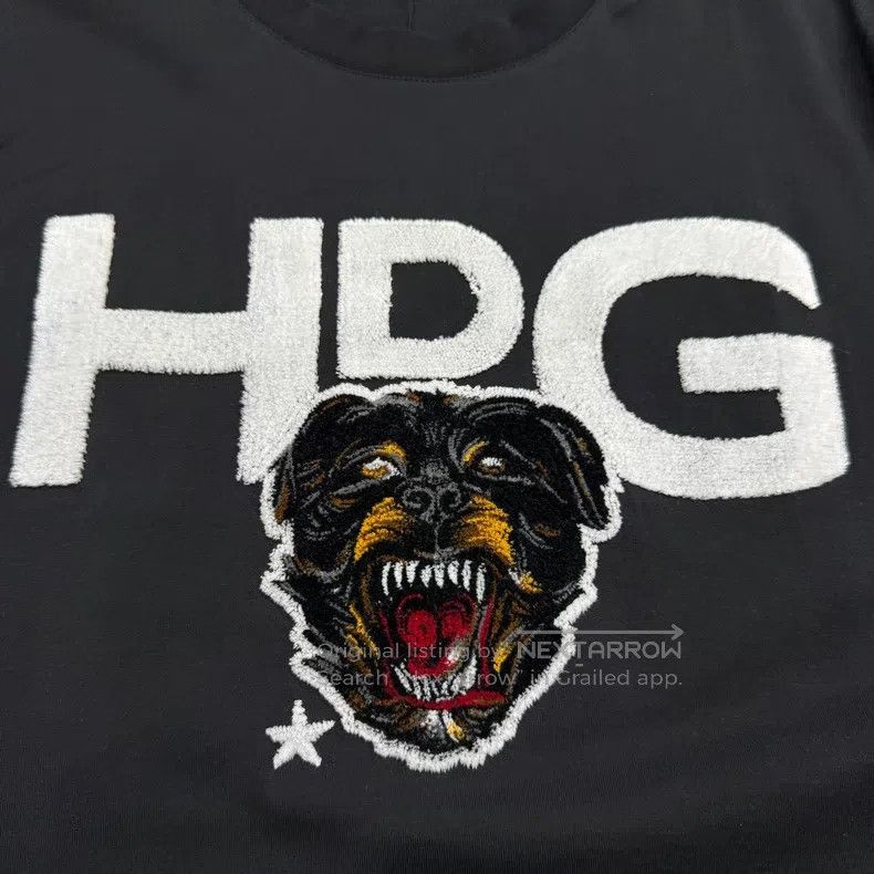 Givenchy Givenchy Flock Dog Head Short Sleeve Size: M Size US M / EU 48-50 / 2 - 2 Thumbnail