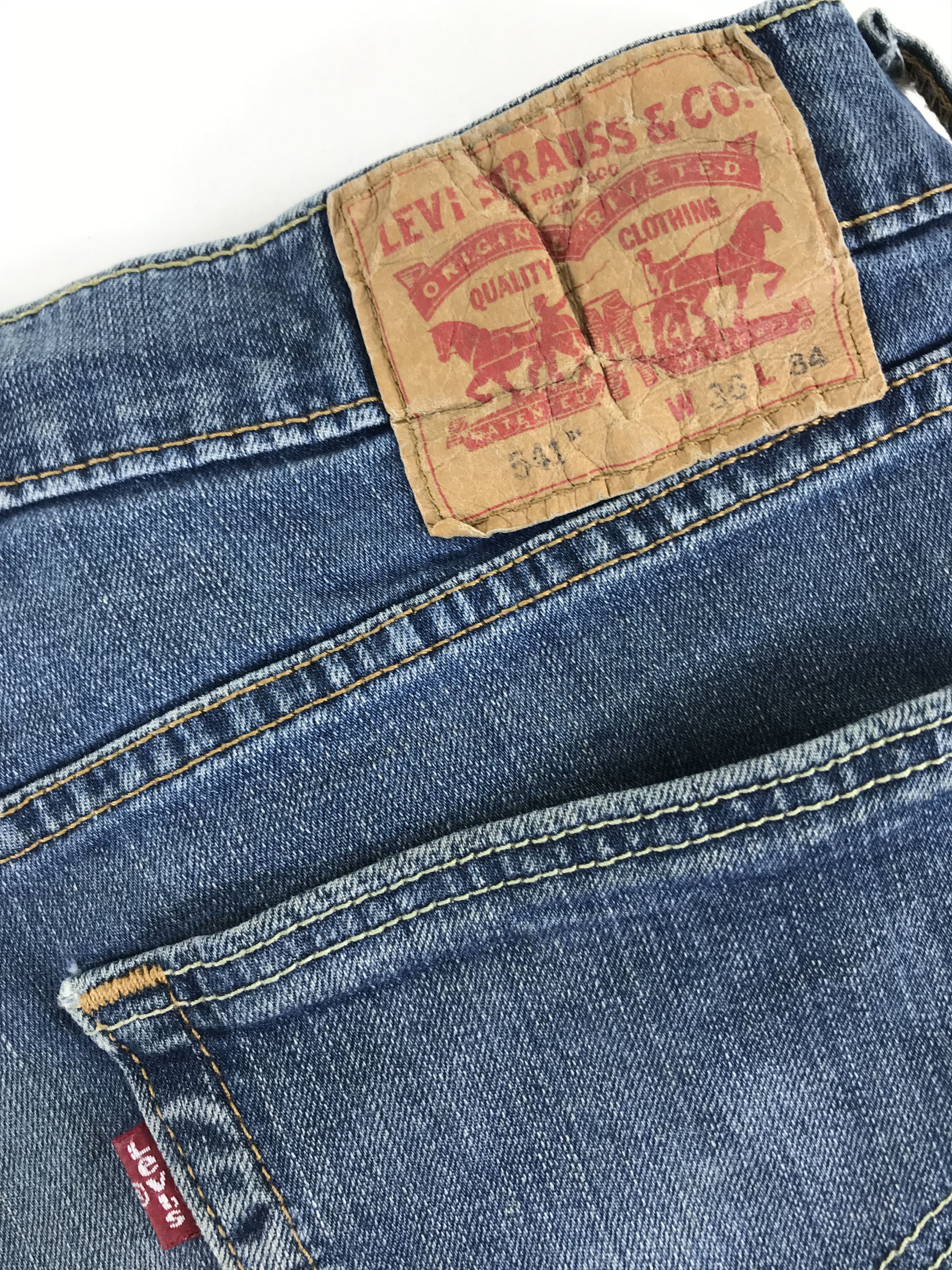 Levi's Vintage Levi's 541 Athletic Fit Jeans Size US 36 / EU 52 - 14 Thumbnail
