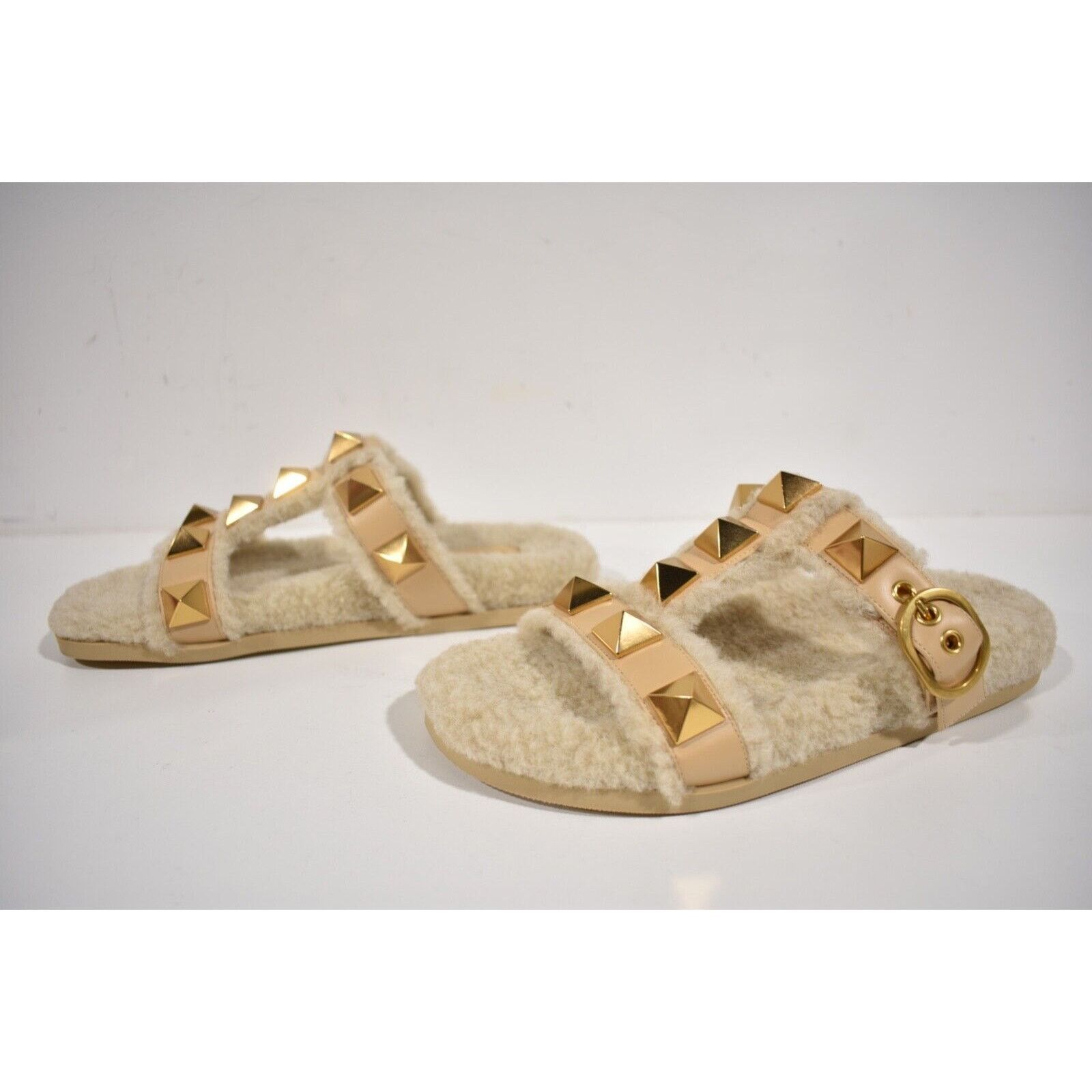 Valentino Valentino Rockstud Roman Stud Shearling Fur Beige Gold Size US 7.5 / IT 37.5 - 10 Thumbnail