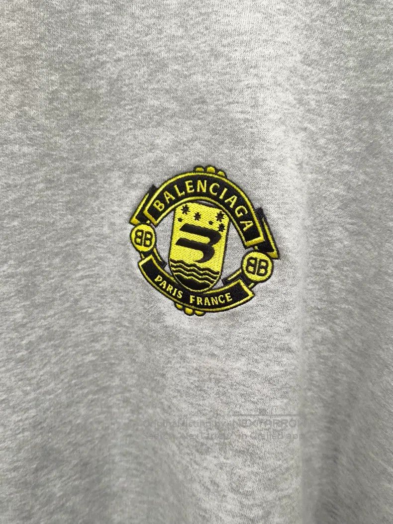 Balenciaga Balenciaga Football Manchester United Hoodie Size US M / EU 48-50 / 2 - 4 Thumbnail