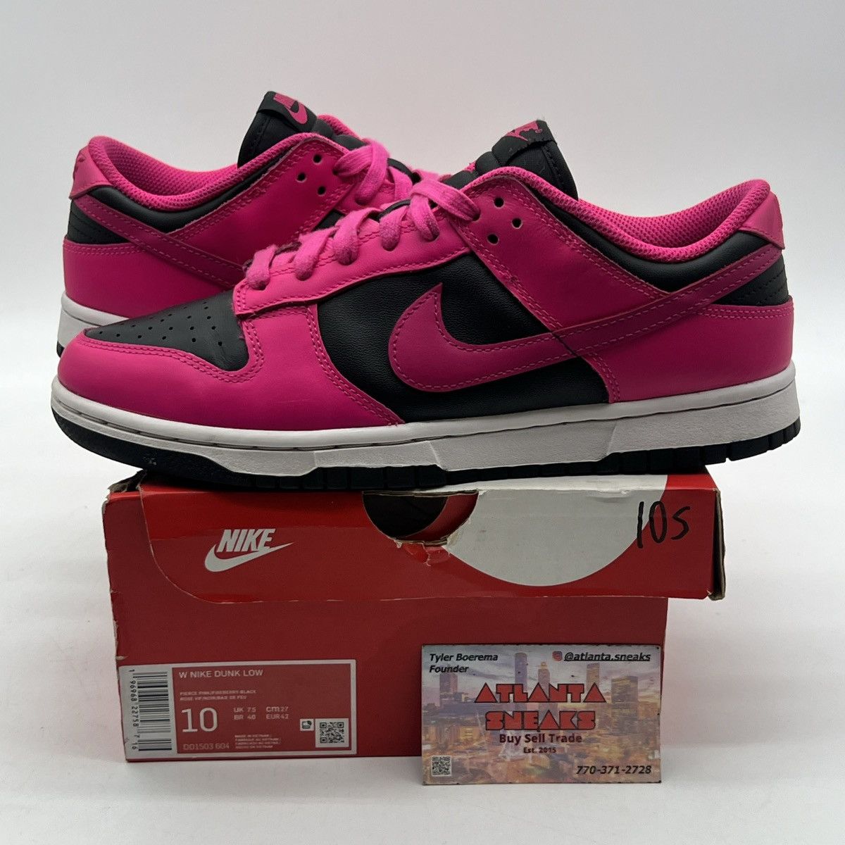 Nike Wmns dunk low fierce pink black Size US 10 / EU 43 - 1 Thumbnail