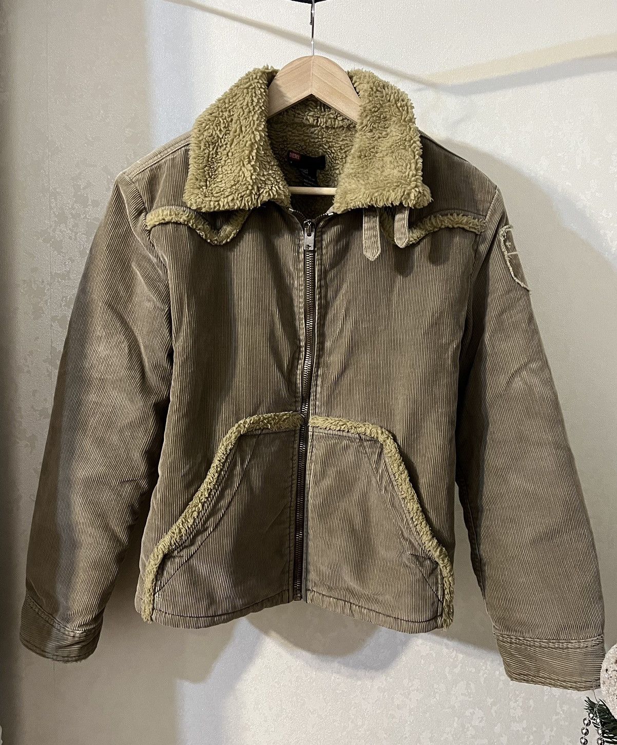 Diesel Diesel Y2K Corduroy Sherpa Jacket – Archive Workwear Style Size US S / EU 44-46 / 1 - 1 Thumbnail