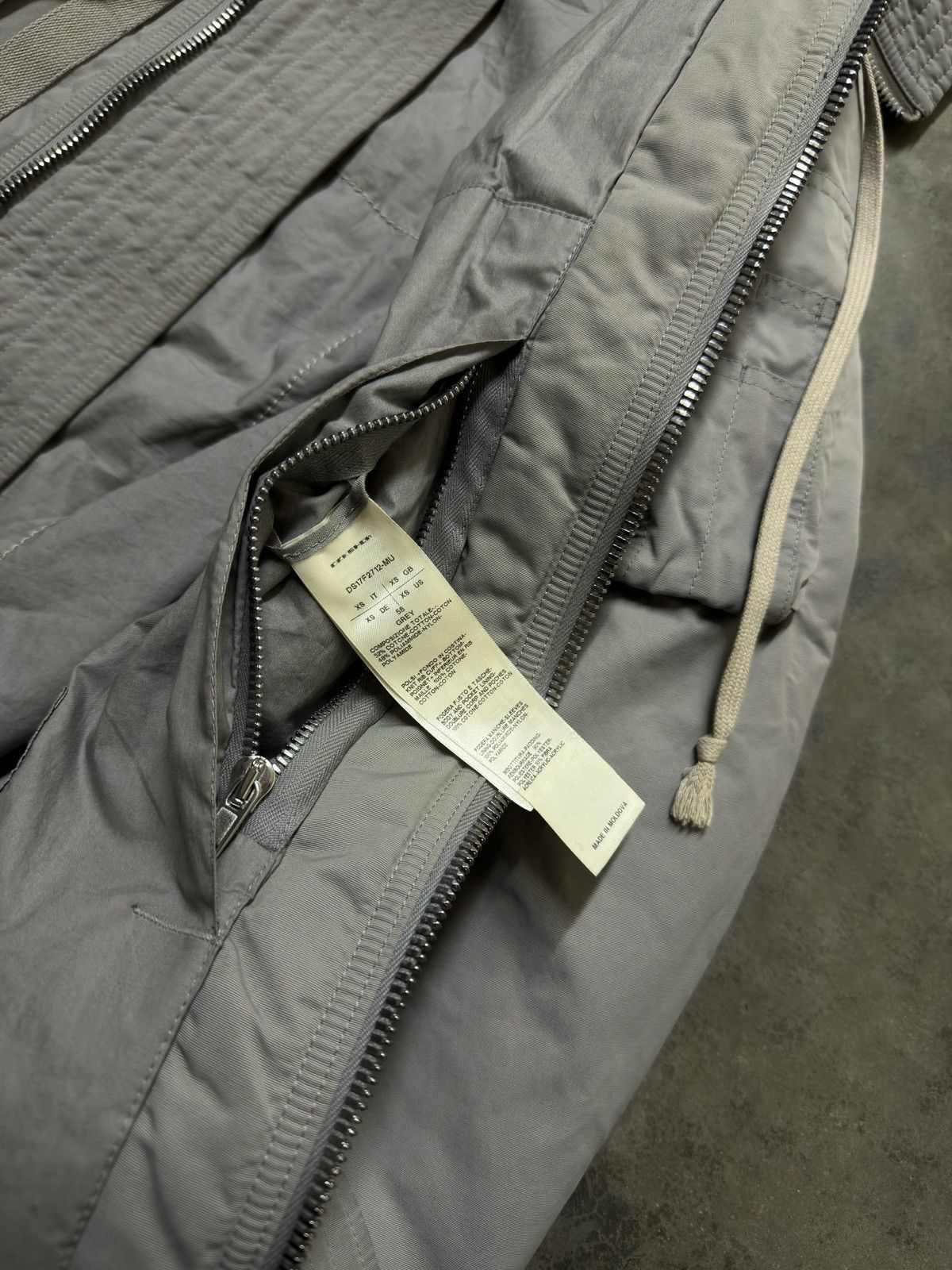 Rick Owens Rick Owens FW17 ‘Glitter’ Grey Exploder Parka Size US XS / EU 42 / 0 - 5 Thumbnail