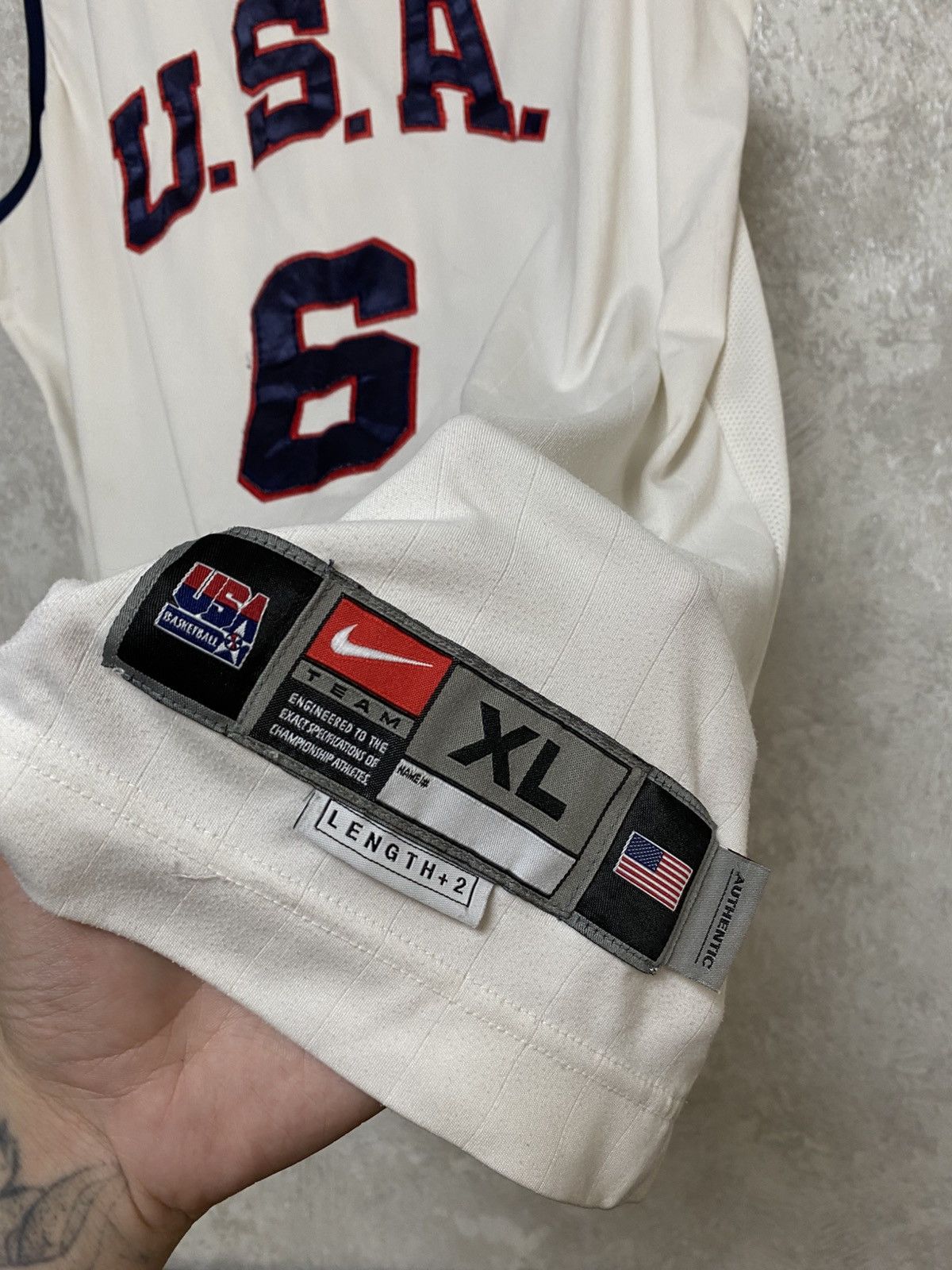 Nike Nike vintage USA team Basketball jersey Lebron James Size US XL / EU 56 / 4 - 3 Thumbnail