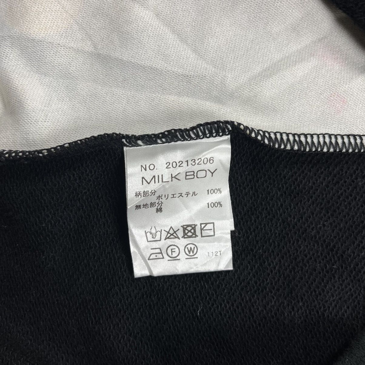 20471120 2000s Milkboy - Forbidden Fruit Hoodie Size US M / EU 48-50 / 2 - 8 Thumbnail
