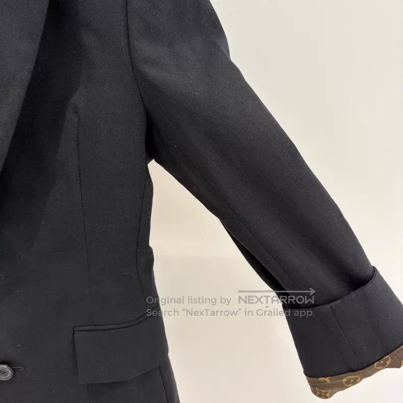 Louis Vuitton Louis Vuitton Old flower leather button show style brown j Size XS / US 0-2 / IT 36-38 - 4 Thumbnail
