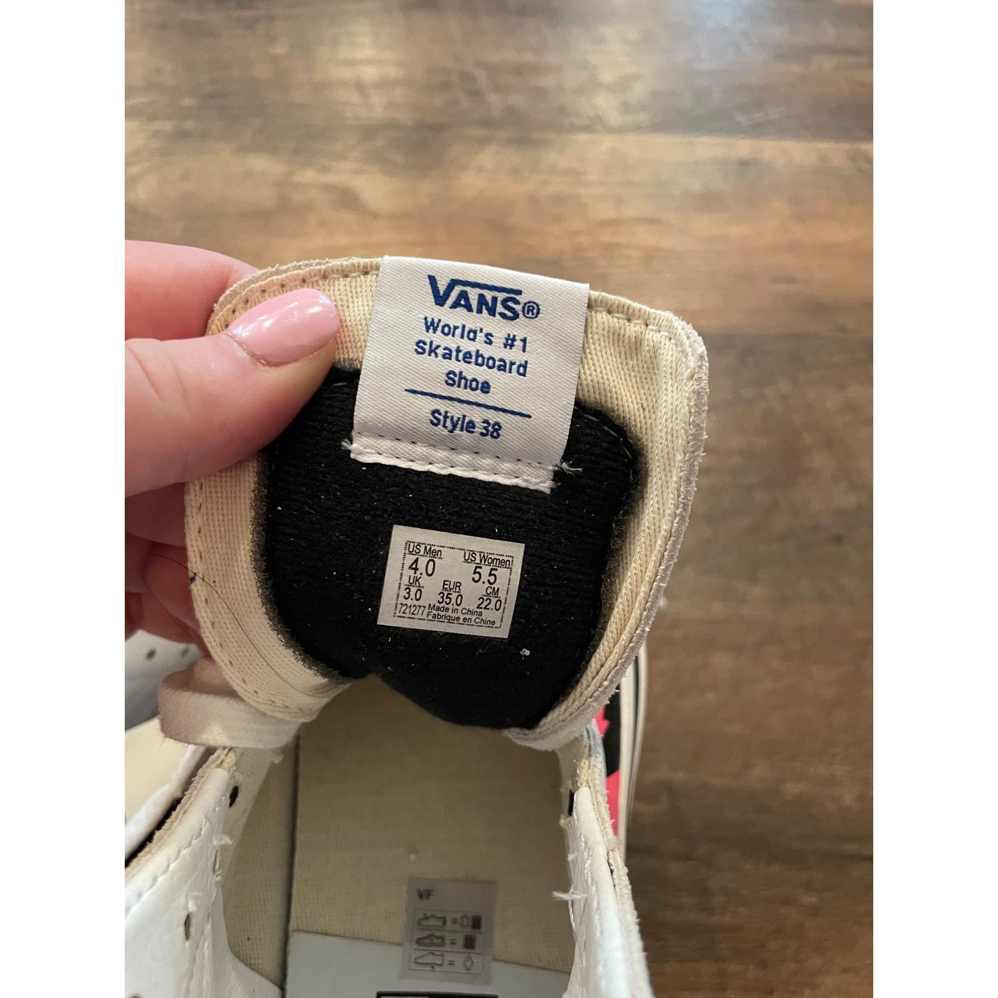 Vans BNWT Vans Sk8-Hi 38 DX Summer Leaf Shoes Skate Sneakers Wome Size US 5.5 / IT 35.5 - 8 Thumbnail