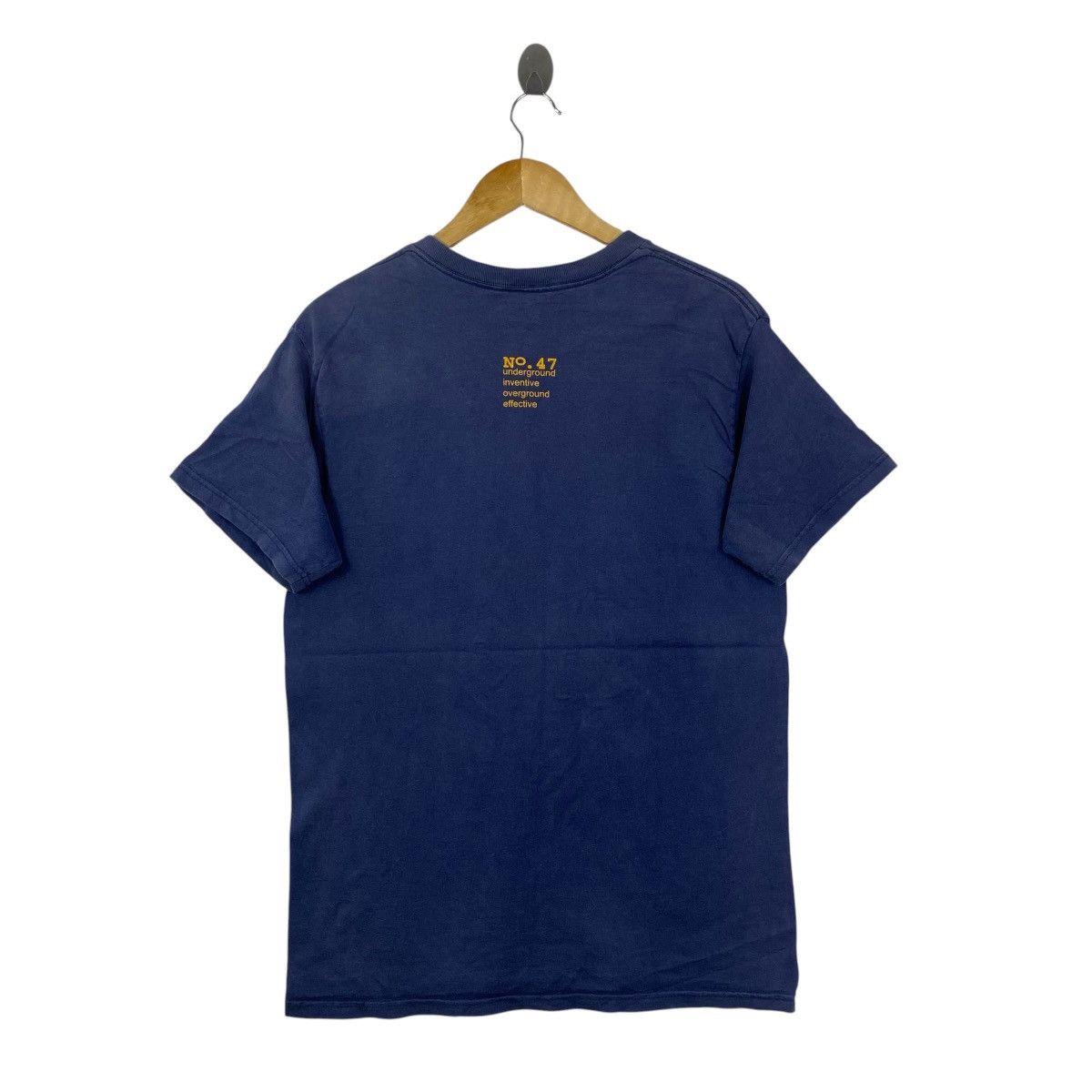 Vintage Vintage LRG No 47 Tree Logo T Shirt L Made In USA Y2K Navy Size US L / EU 52-54 / 3 - 2 Thumbnail