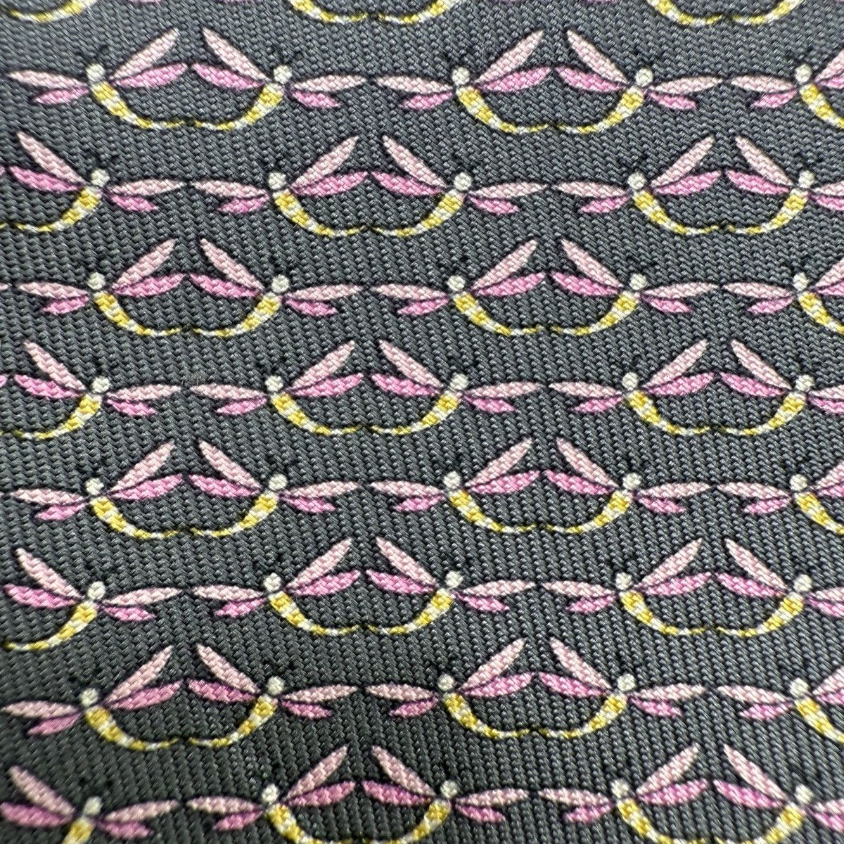 Salvatore Ferragamo Salvatore Ferragamo Silk Tie, Gray, Made in Italy, Like New Size ONE SIZE - 3 Thumbnail