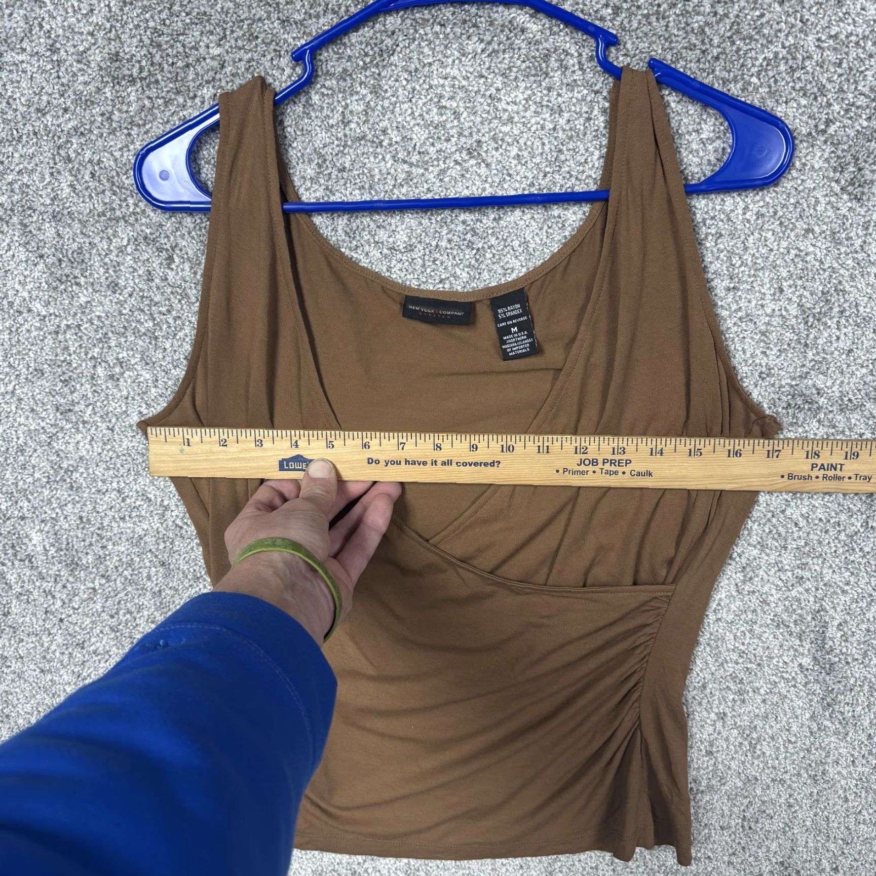 Vintage New York & Company Tank Top M Brown V-Neck Wrap-Faux Front Sleeveless Jersey Knit Casual Solids 95% rayon 5% spandex Women’s Size M / US 6-8 / IT 42-44 - 3 Thumbnail