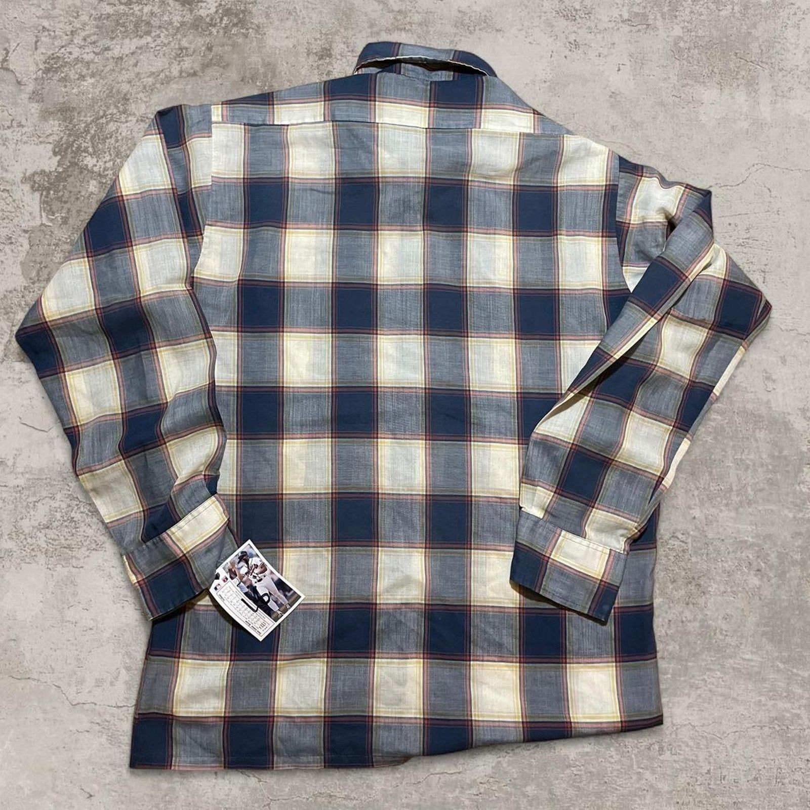 Vintage 1970s DJ pointed collar white plaid button up flannel shirt Size US L / EU 52-54 / 3 - 5 Thumbnail