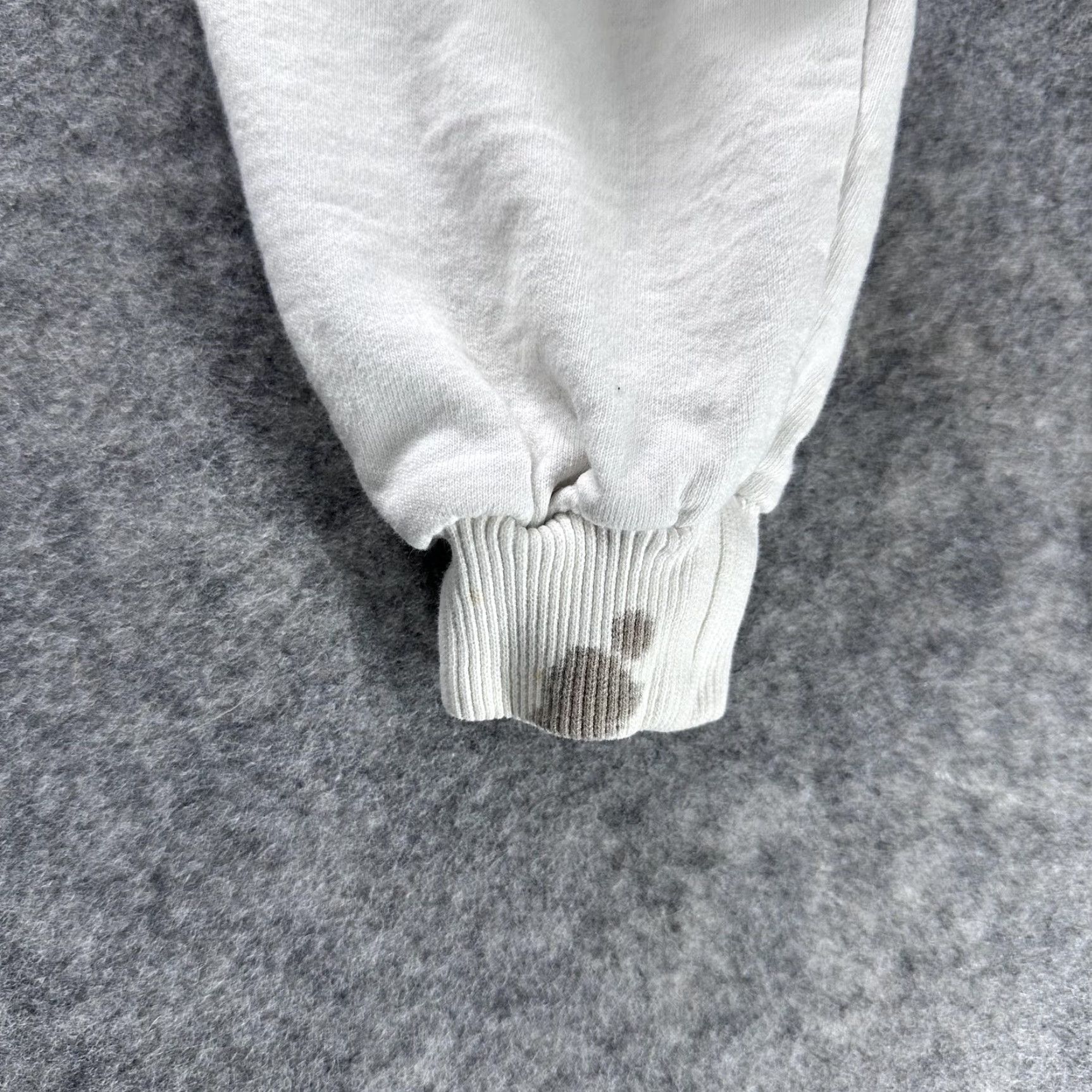 Guess VINTAGE GUESS Sweatshirt Mens Small White Graphic Crewneck Pullover 80s Size US S / EU 44-46 / 1 - 3 Thumbnail
