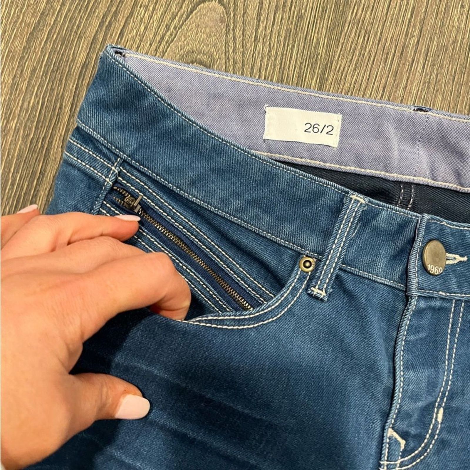 Gap Gap 1969 Mid-Rise Jeans Tapered Leg Slim Fit Stretch Denim Size 26" / US 2 / IT 38 - 3 Thumbnail