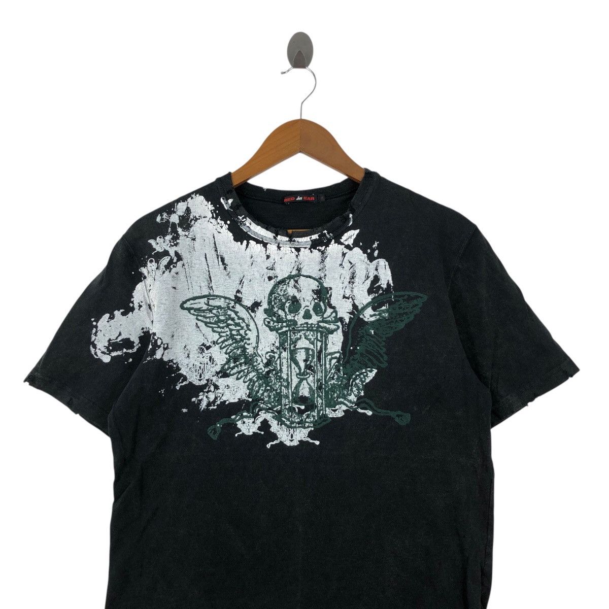 Japanese Brand Vintage Red Ear Filth Column Tribal Logo Skull T-Shirt Size US L / EU 52-54 / 3 - 2 Thumbnail