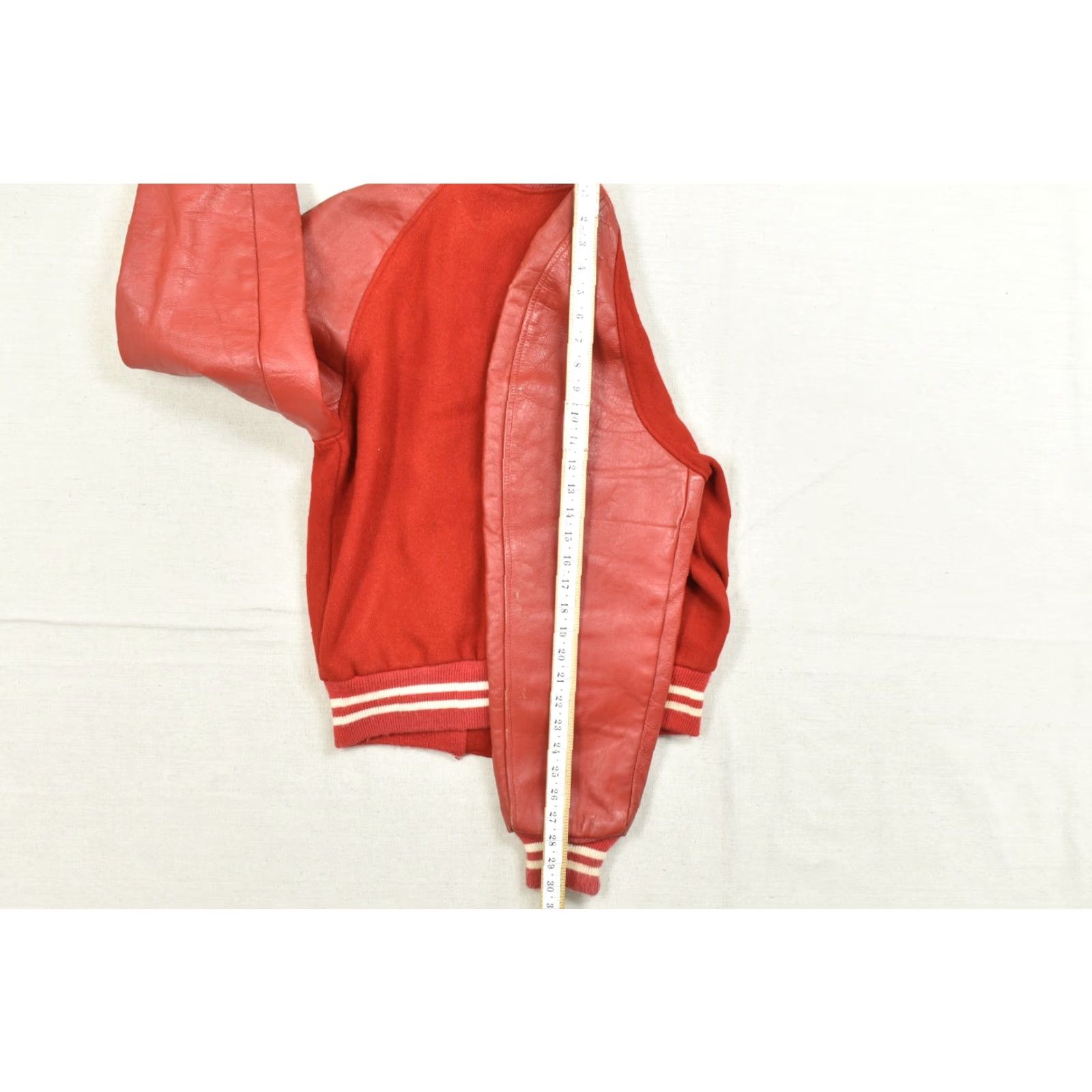 Vintage VINTAGE Unbranded Jacket Men Varsity Red Wool Leather Mid-Length Regular Size M Size US M / EU 48-50 / 2 - 5 Thumbnail
