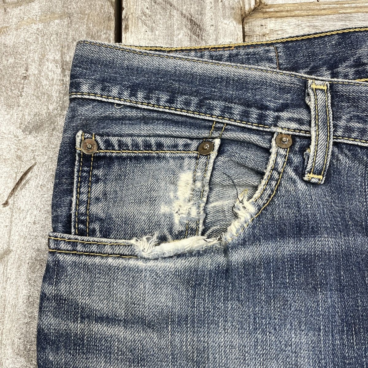 Levi's Vintage Levis 502 Distressed Faded Blue Jeans wc 344 Size US 36 / EU 52 - 6 Thumbnail