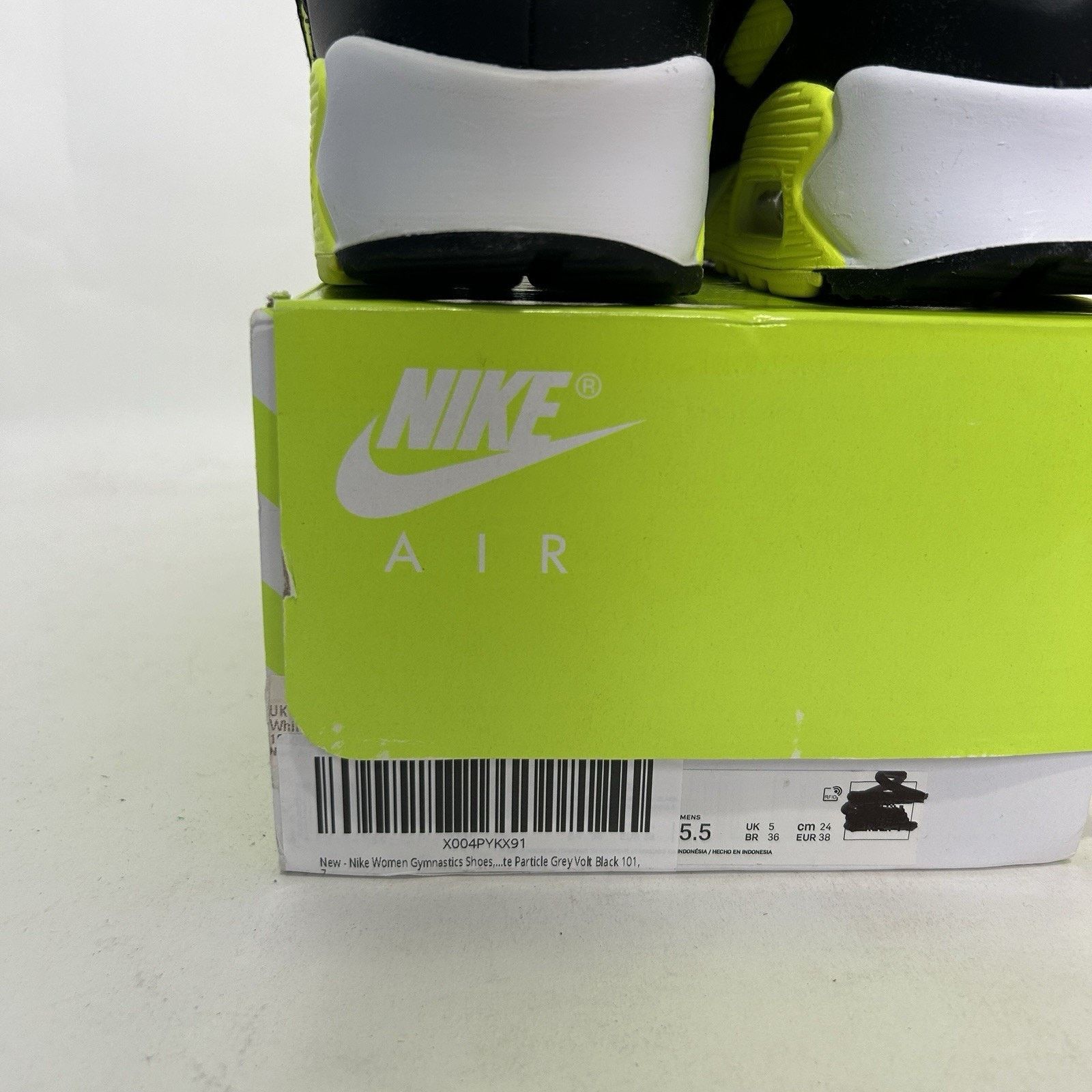 Nike Nike Air Max 90 WMNS “White Black Volt” Size US 7 / IT 37 - 5 Thumbnail