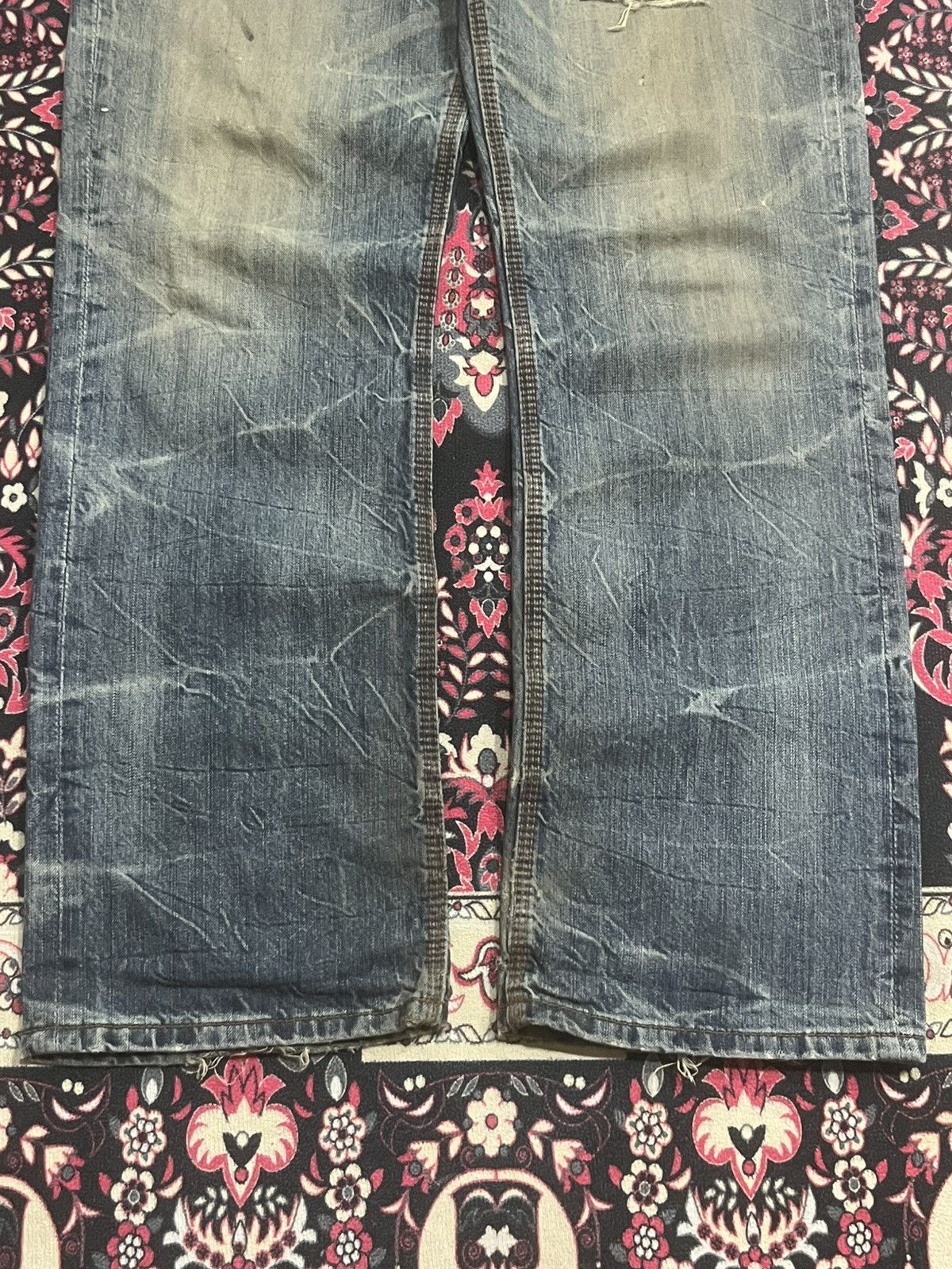 Le Grande Bleu (L.G.B.) Vintage Japan Daily Topics Double Waist Whisker Rusty Jeans Size US 34 / EU 50 - 8 Thumbnail