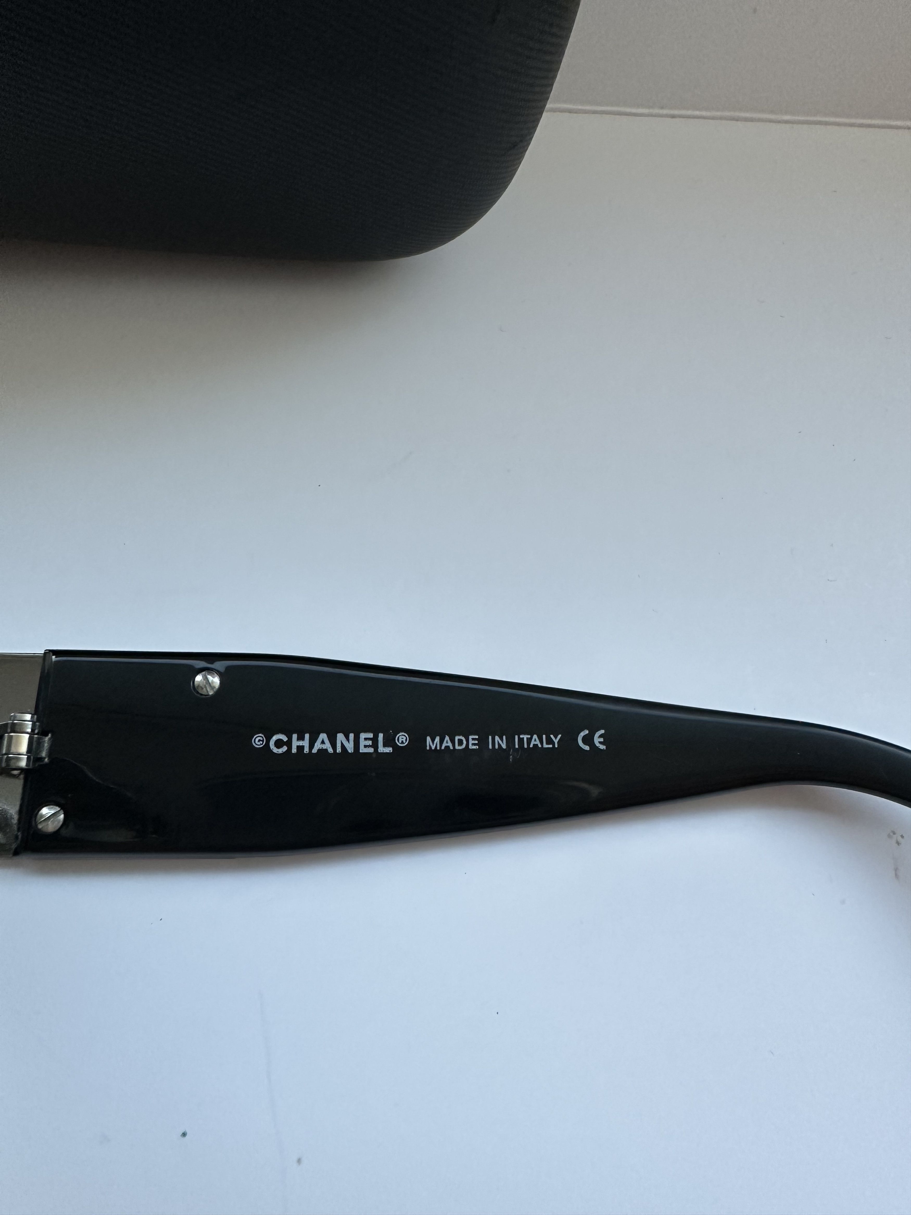 Chanel Chanel Rhinestone 4117 Metal Black Rimless Sunglasses Vintag Size ONE SIZE - 8 Thumbnail