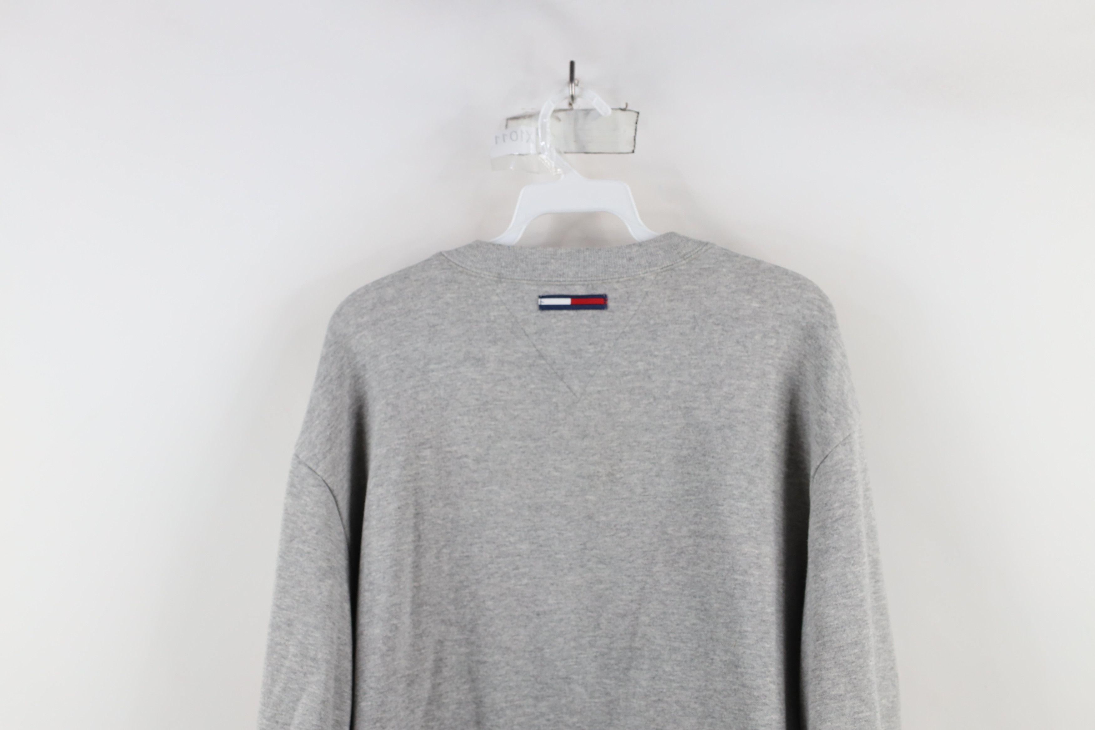 Tommy Hilfiger × Vintage Vintage 90s Tommy Hilfiger Spell Out Crewneck Sweatshirt USA Size US L / EU 52-54 / 3 - 12 Thumbnail