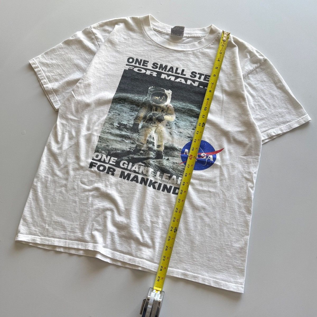 Vintage 1994 Vintage NASA Apollo 11 Neil Armstrong Quote Tee Size US XL / EU 56 / 4 - 8 Thumbnail