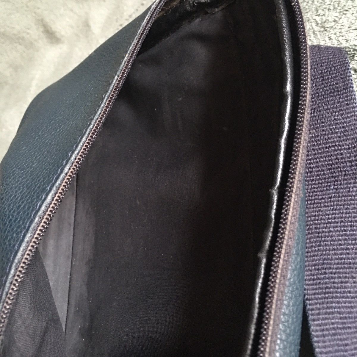 Longchamp Longchamp Le Foulonne Leather Belt Bag Navy Blue Size ONE SIZE - 11 Thumbnail