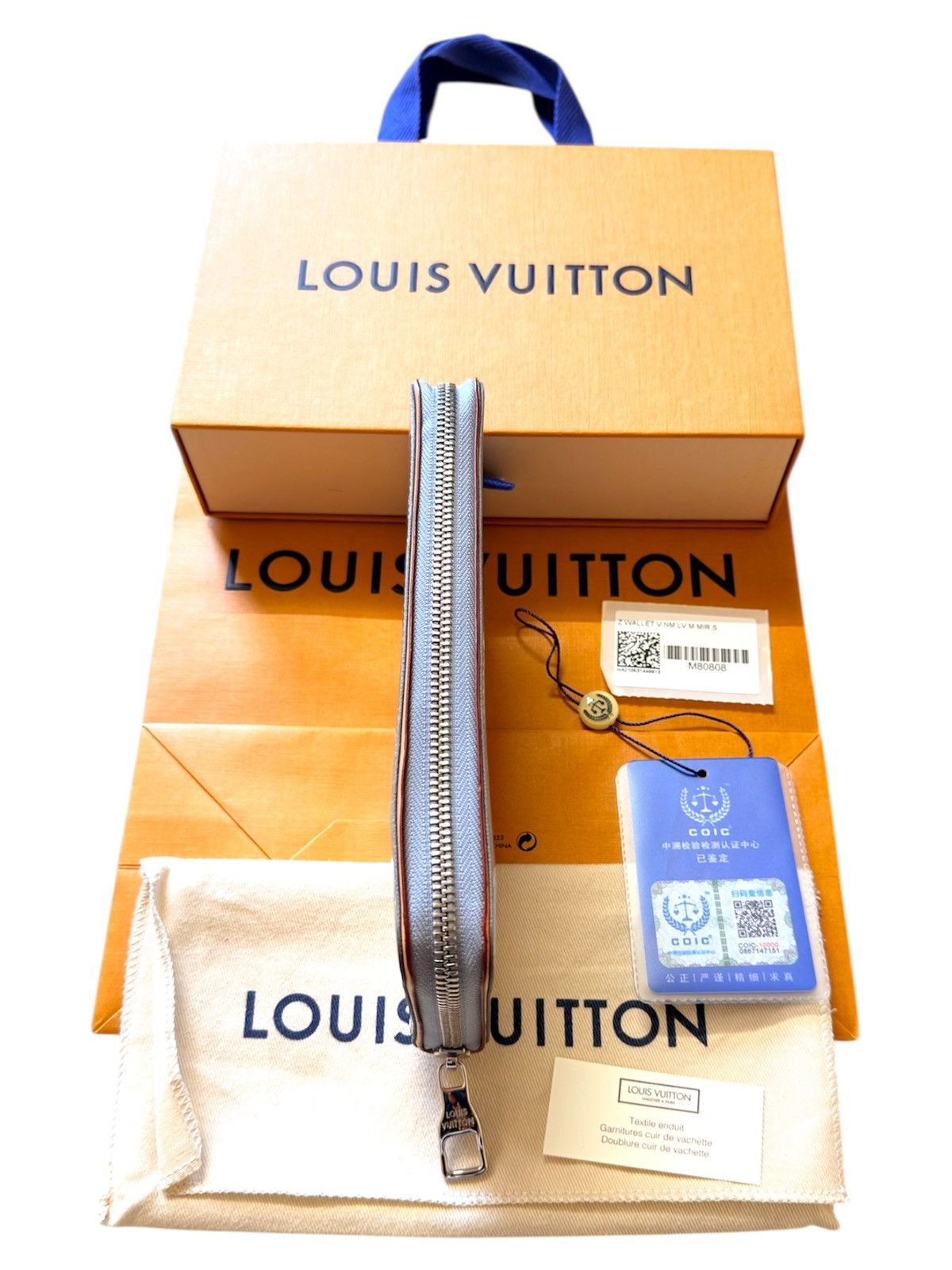 Louis Vuitton Louis Vuitton 2D Silver Metallic Mirror Zippy Long Wallet Size ONE SIZE - 3 Thumbnail