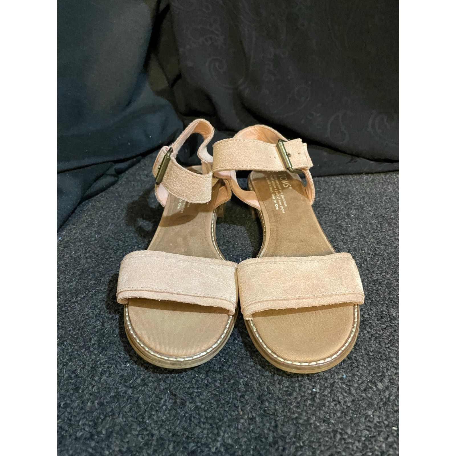Toms TOMS Camilia Pink Suede Sandal Block Heel Ankle Strap 6.5 Size US 6.5 / IT 36.5 - 1 Thumbnail