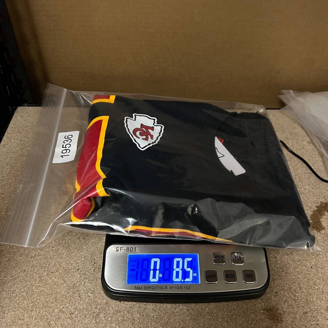 Nike Nike Shirt Men Kansas City Chiefs Mahomes #15 NFL New L Size US L / EU 52-54 / 3 - 8 Thumbnail