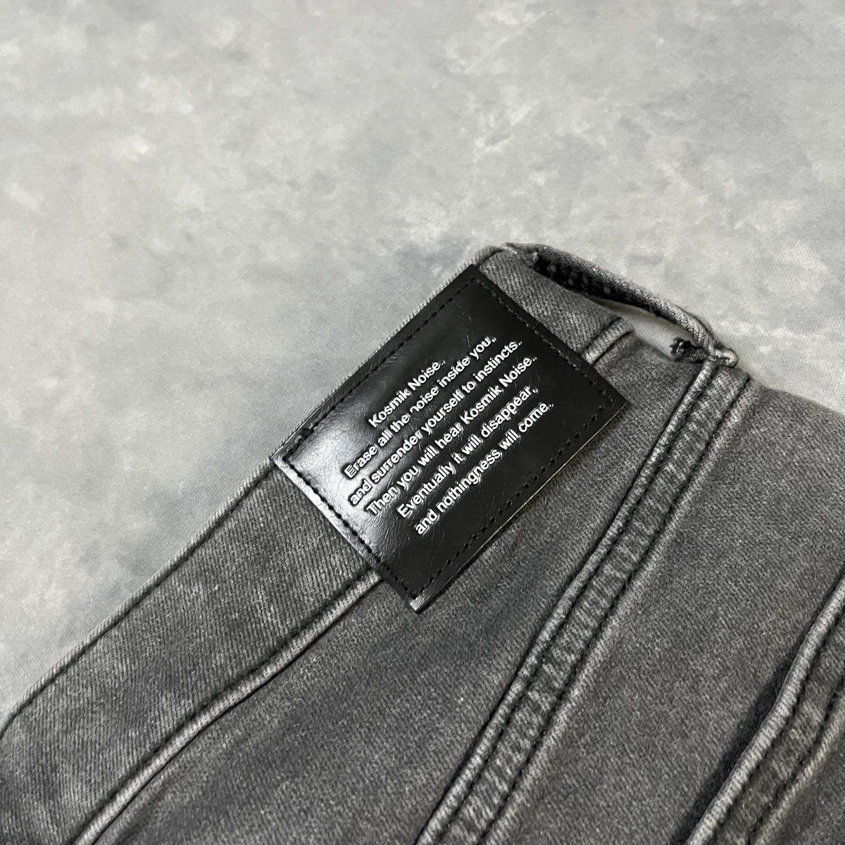 Undercover 2000s UNDERCOVER - Faded Distressed Jeans Size US 29 - 11 Thumbnail