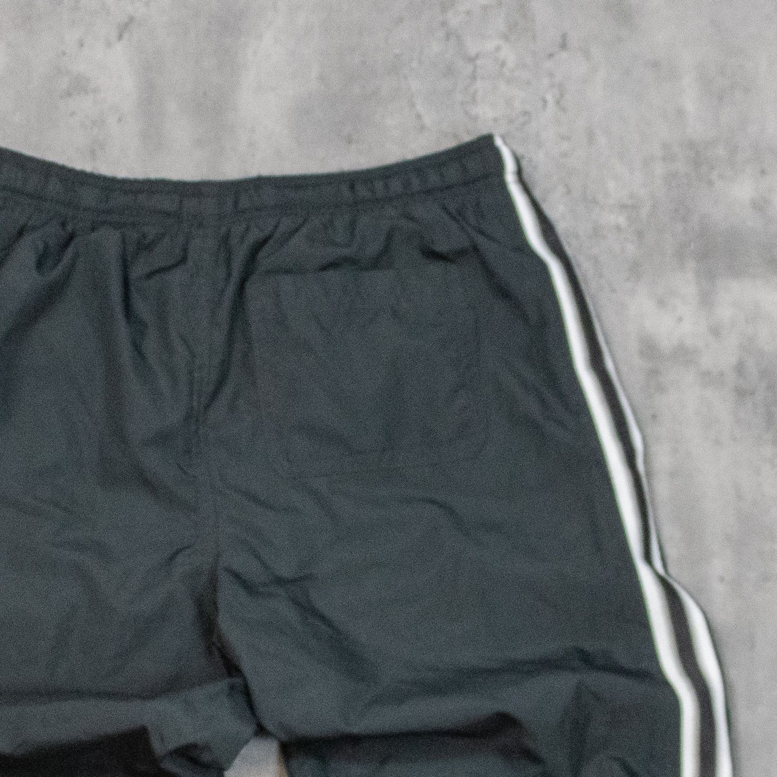 Oshkosh Y2K 00's Osh Kosh Baggy Relax Fit Wide Stripped Track Pant's Size US 26 / EU 42 - 14 Thumbnail