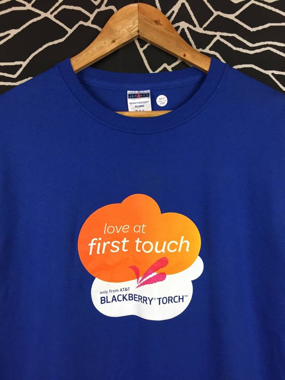 Vintage Vtg AT&T Blackberry Torch Love at First Touch Promo Tee Size US M / EU 48-50 / 2 - 3 Thumbnail