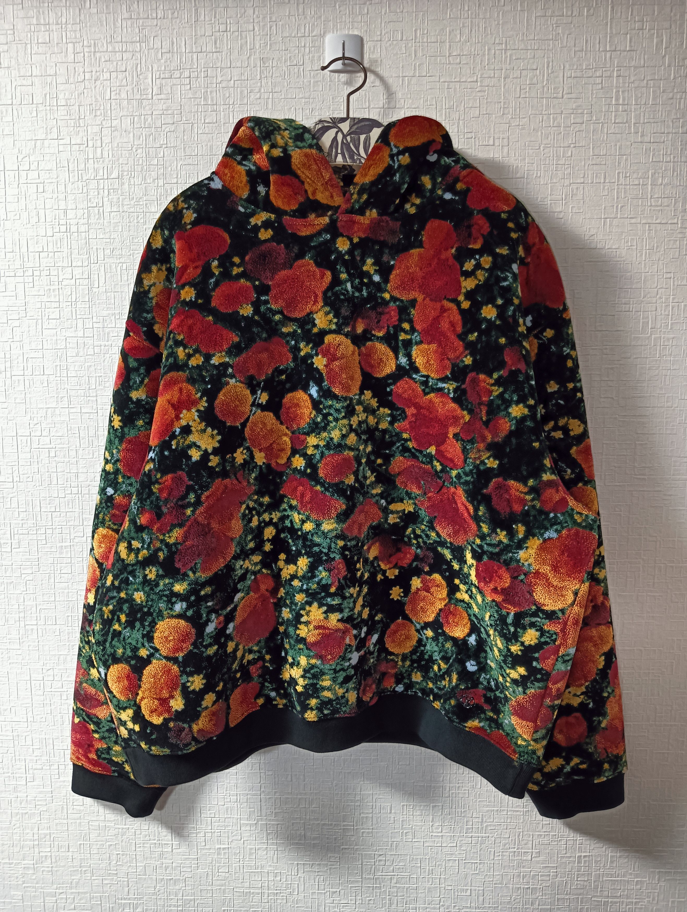 Louis Vuitton 'Poppies' Velour Hoodie Size US L / EU 52-54 / 3 - 1 Thumbnail