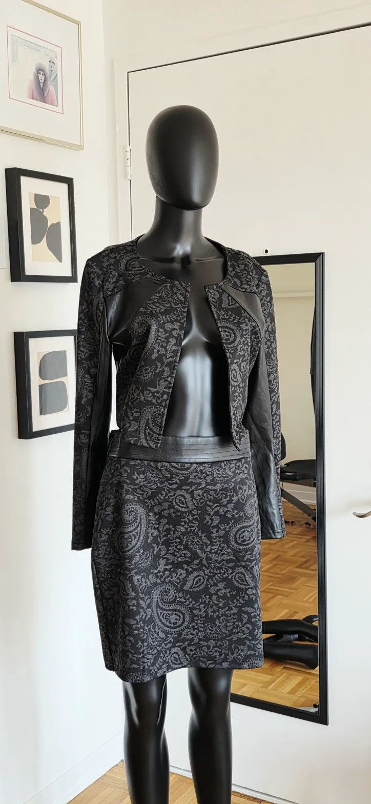 Other Two-Piece_ Set_Paisley Jacquard + Faux Leather | Size M Size M / US 6-8 / IT 42-44 - 2 Thumbnail